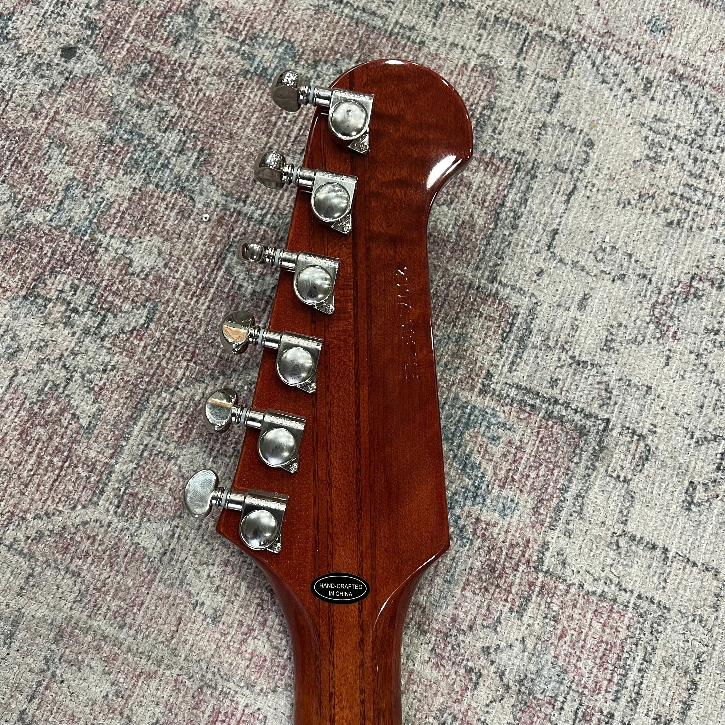 Epiphone-Firebird-Vintage-Sunburst-08.jpeg