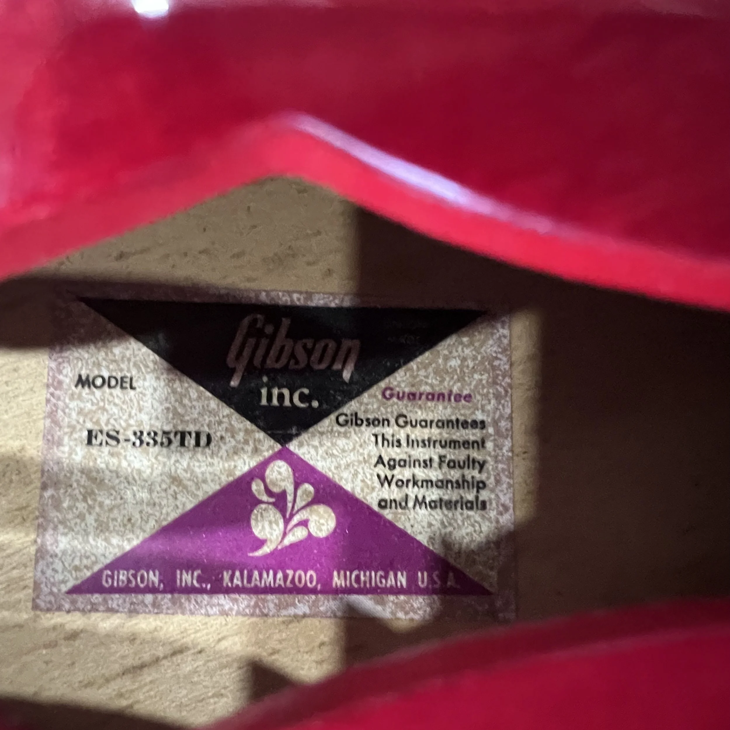 Gibson335TD_Cherry_09.jpeg