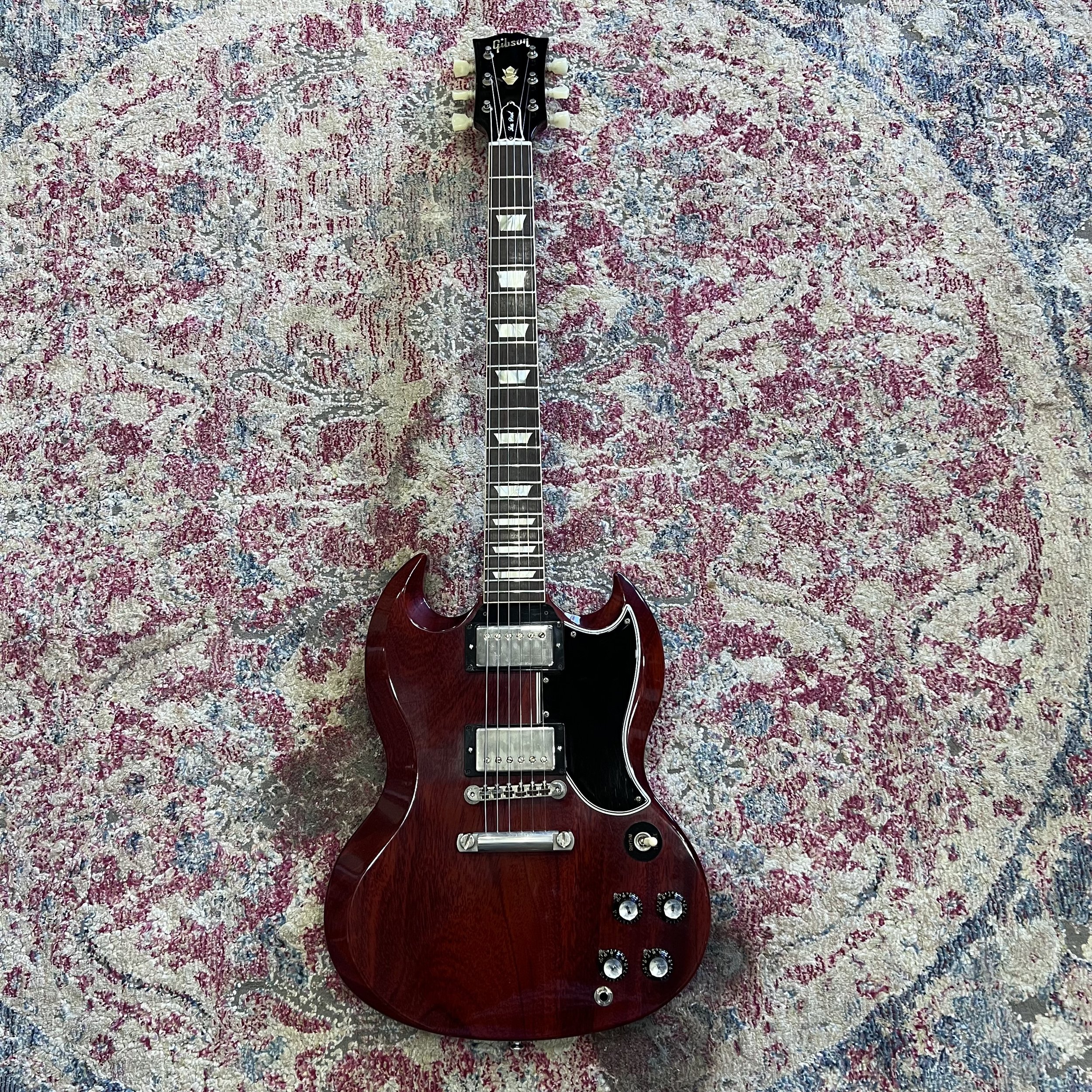 GibsonCustomSGLesPaul61StandardHeritageCherry_02.jpeg