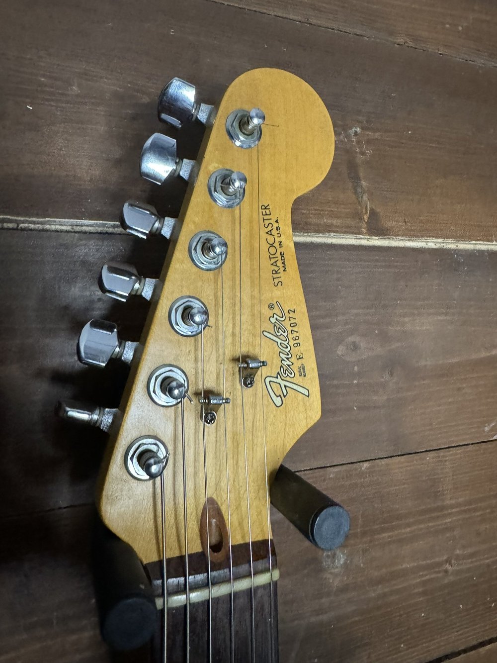 ギター Fender Stratocaster 1989 Fender I-series Stratocaster – Black – GuitarPoint