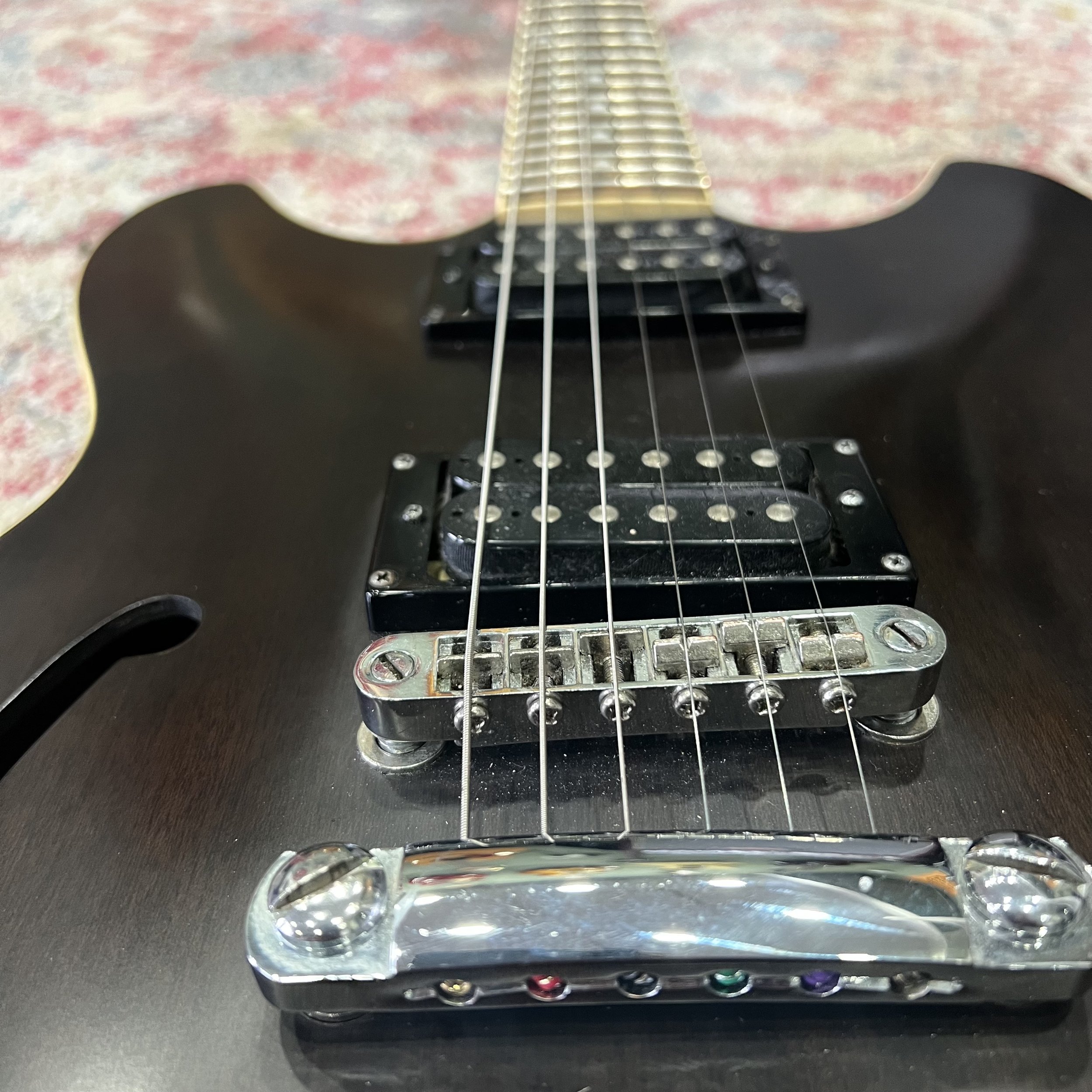 Ibanez-Artcore-AS53-TKF-5R-03-Walnut-Guitar-05.jpeg