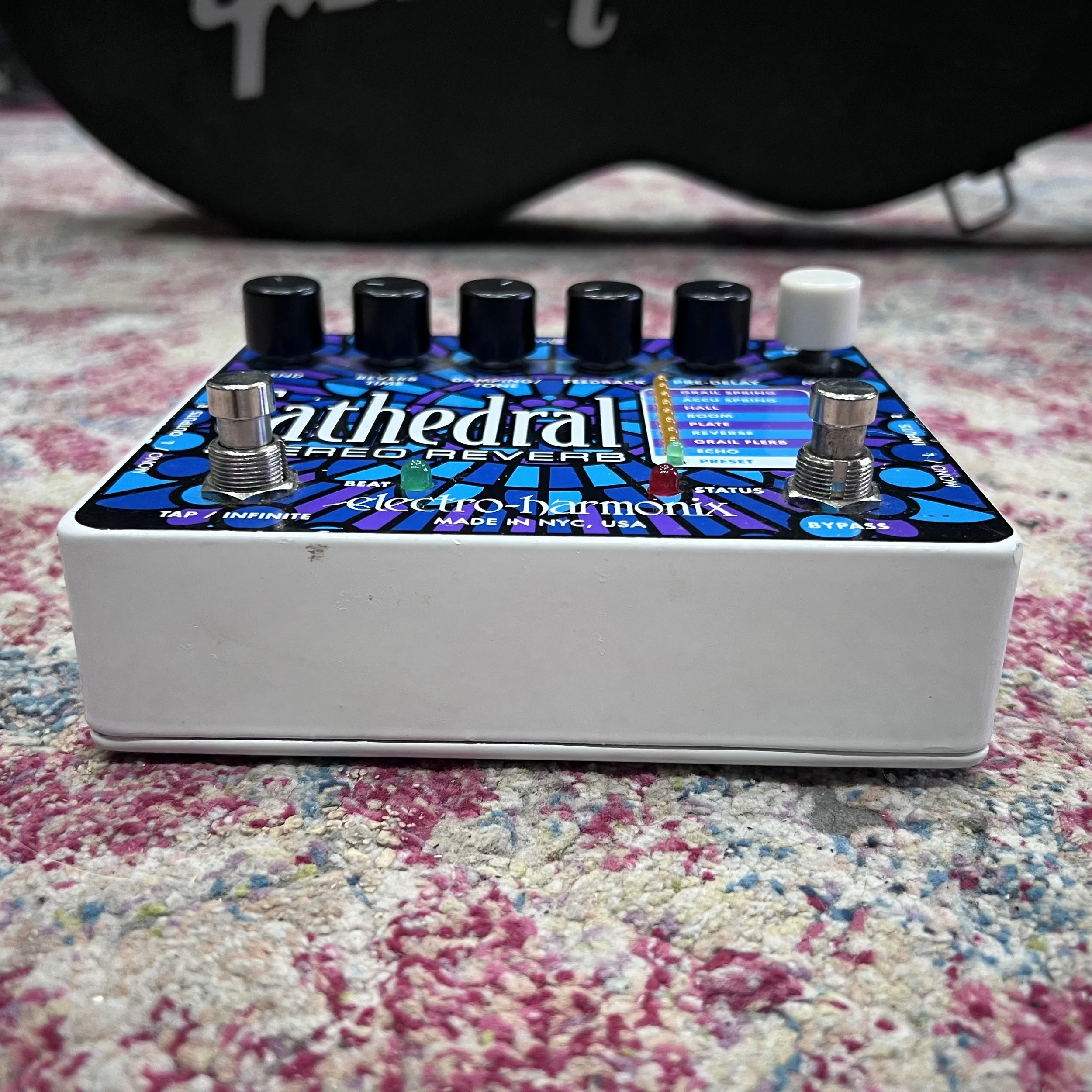 ElectroHarmonixCathedralStereoReverbpedal_02.jpeg