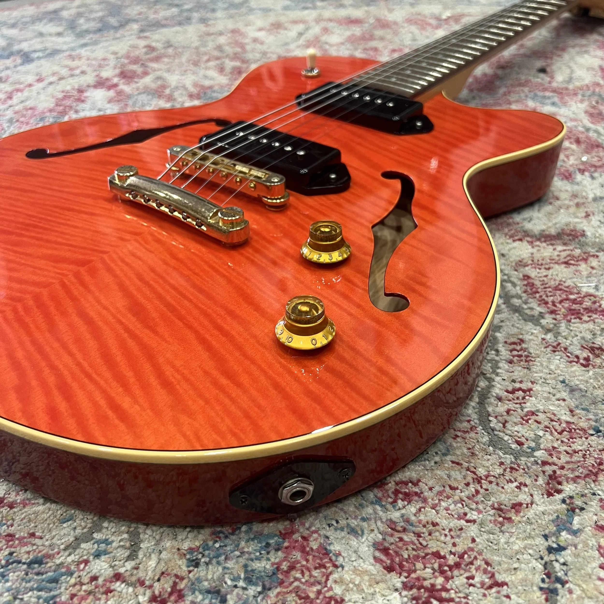 Yamaha-AEX502-OrangeStain-03.jpeg