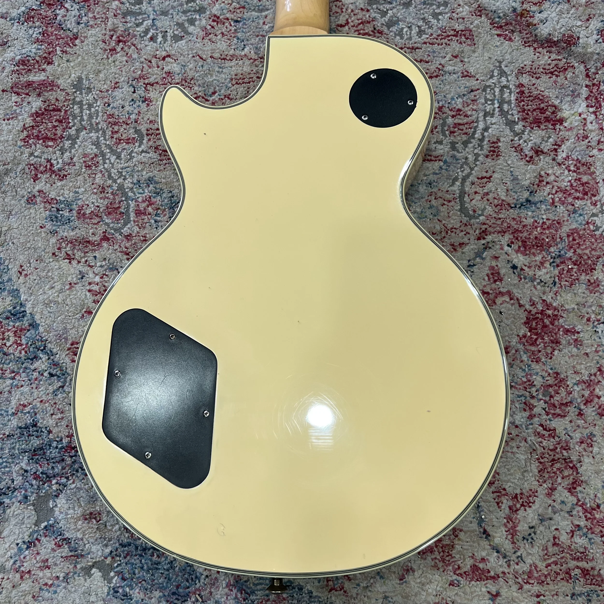 Epiphone-Zakk-Wylde-LesPaulCustom-YellowBlackBullseye-Electric-Guitar-09.jpeg
