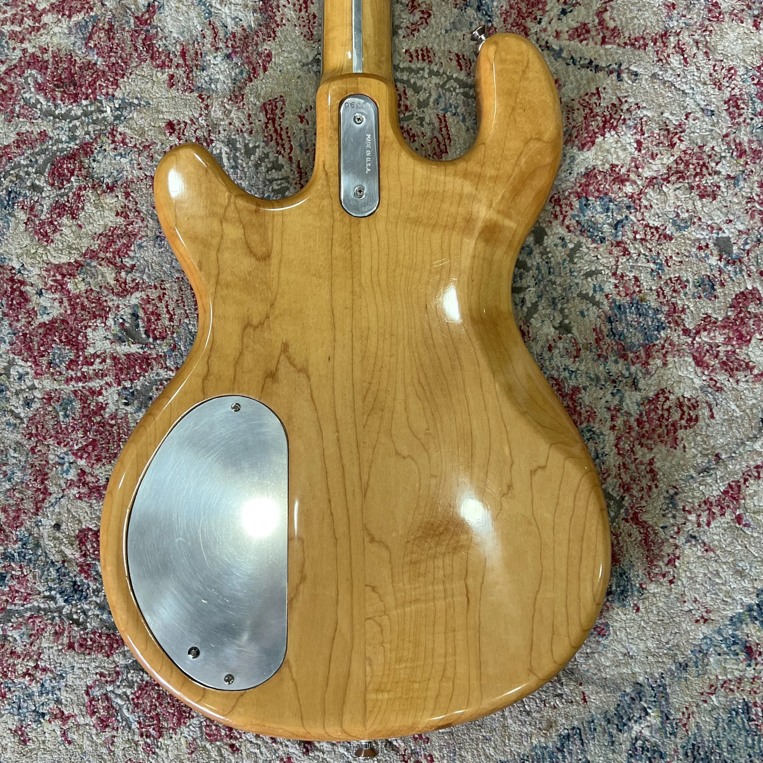Kramer-Bass-Natural-Wood-Bass-Guitar-011.jpeg
