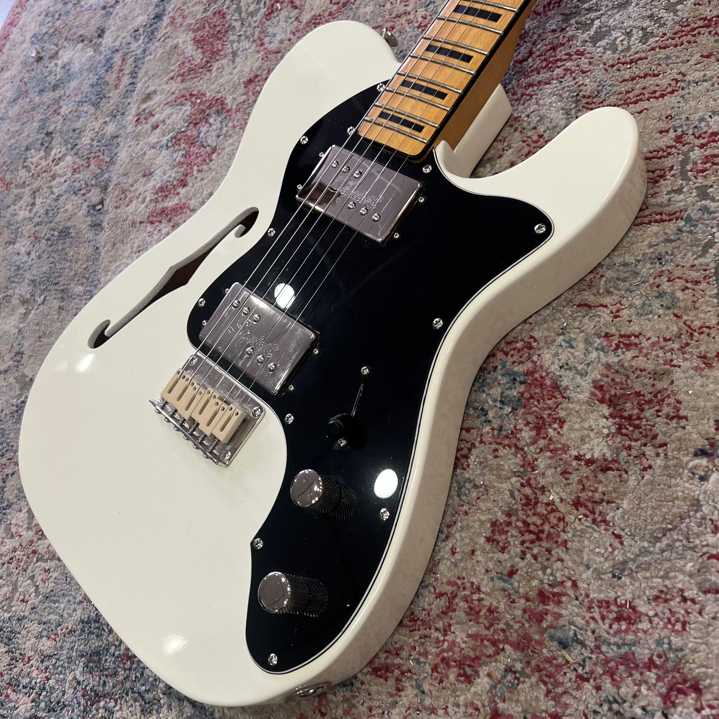 Squier-ClassicVibe-Telecaster-Thinline-Electric-Guitar-OlympicWhite-03.jpeg