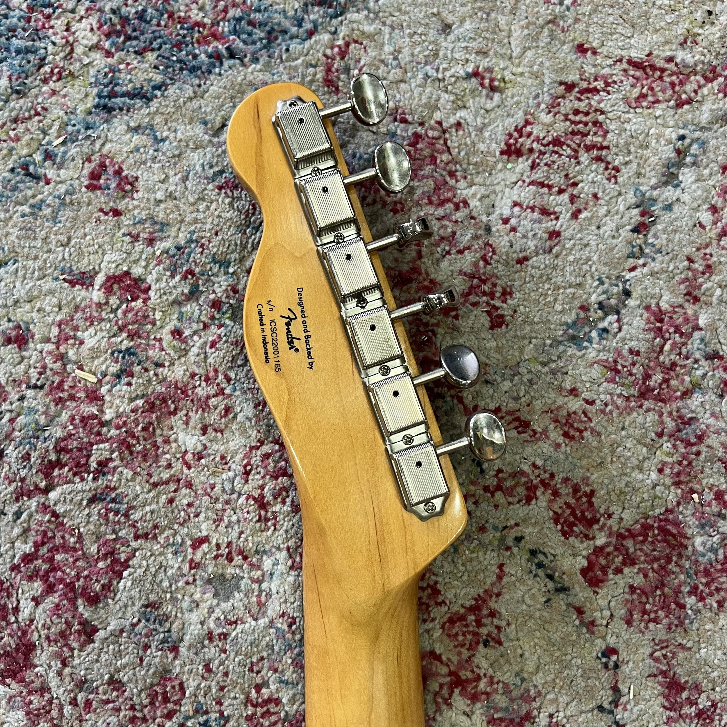Squier-ClassicVibe-Telecaster-Thinline-Electric-Guitar-OlympicWhite-010.jpeg