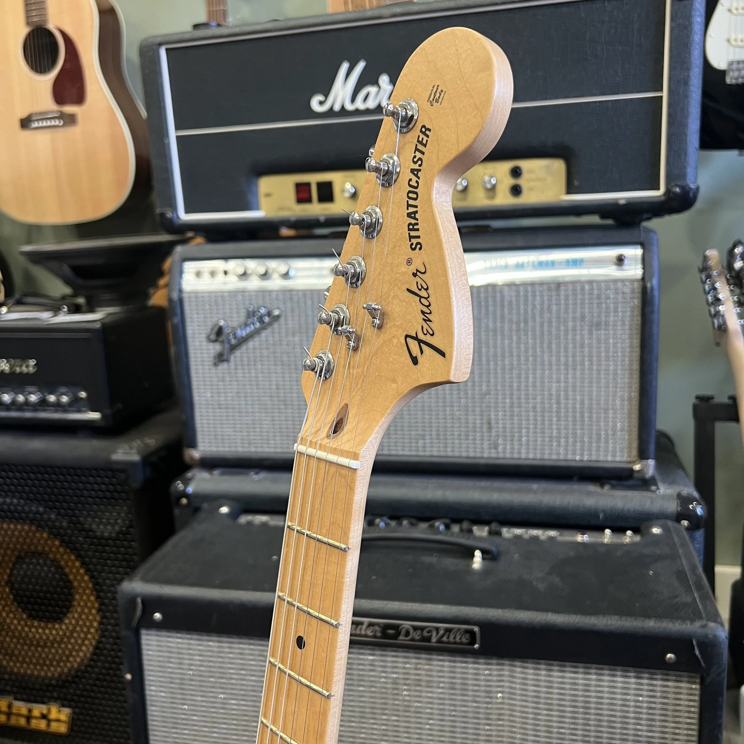 Fender-AmPro-Stratocaster-Electric-Guitar-OlympicWhite-09.jpeg
