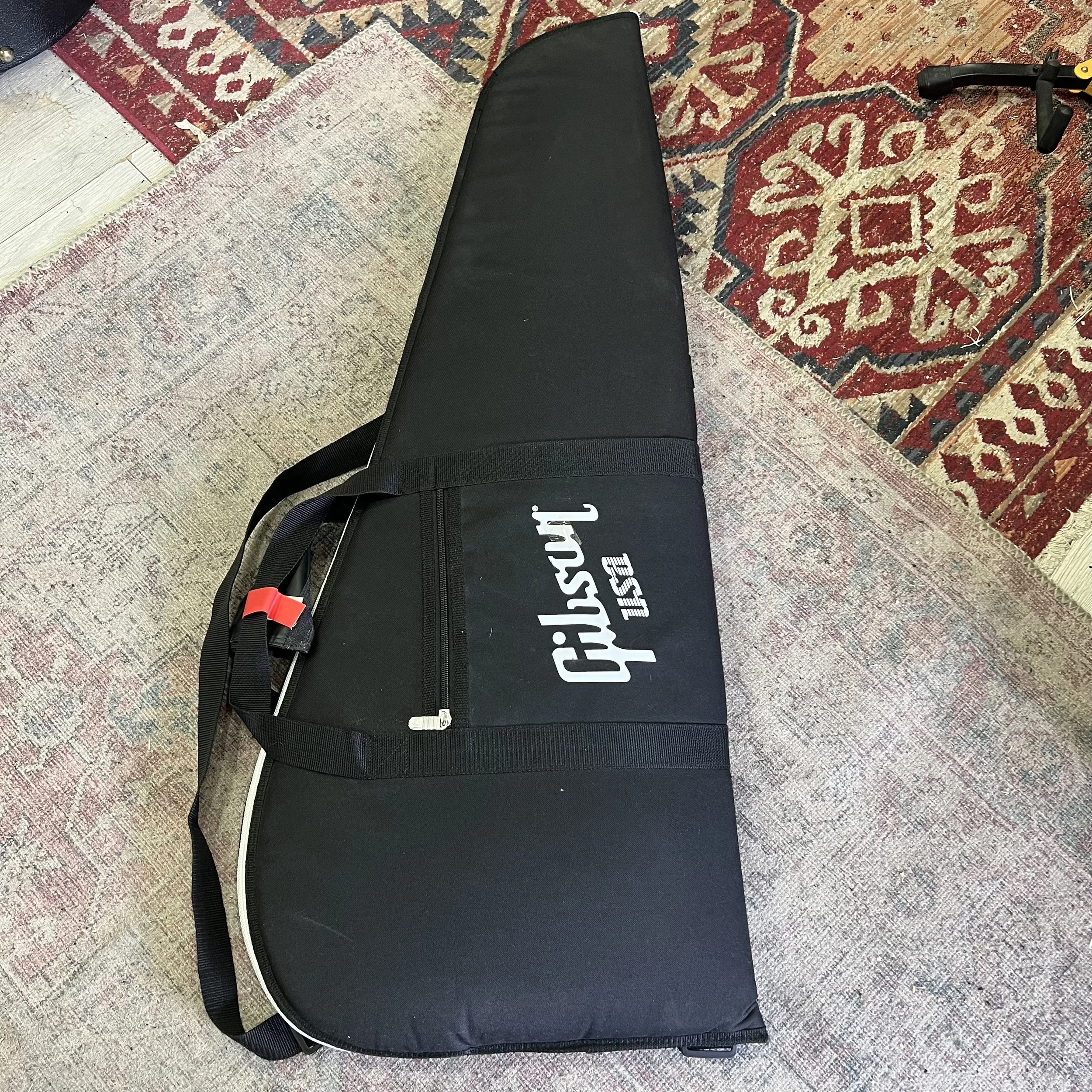 Gibson-LesPaulSpecial-Black-012.jpeg