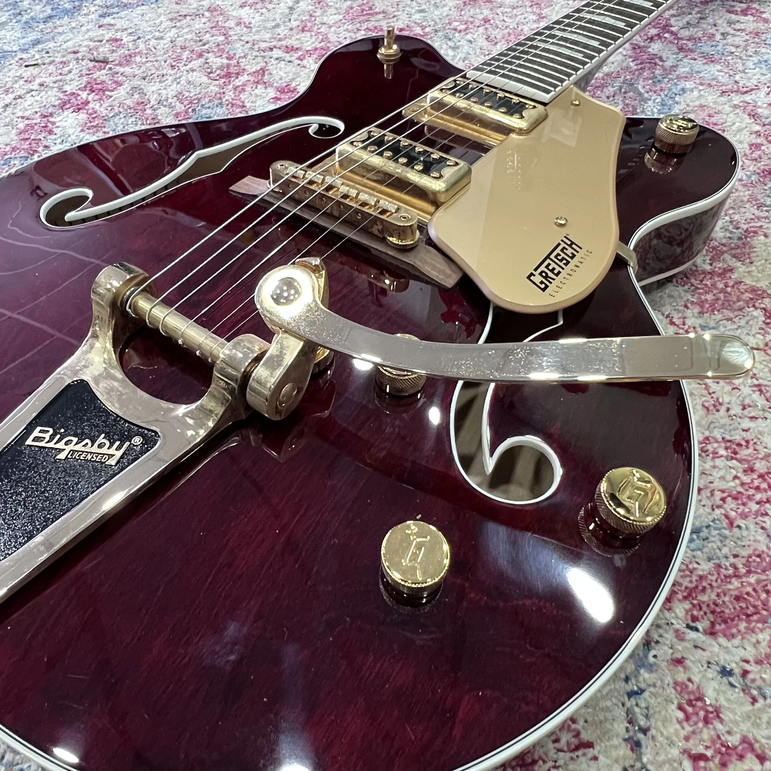 GretschElectromatic G5422TGWalnut_04.jpeg
