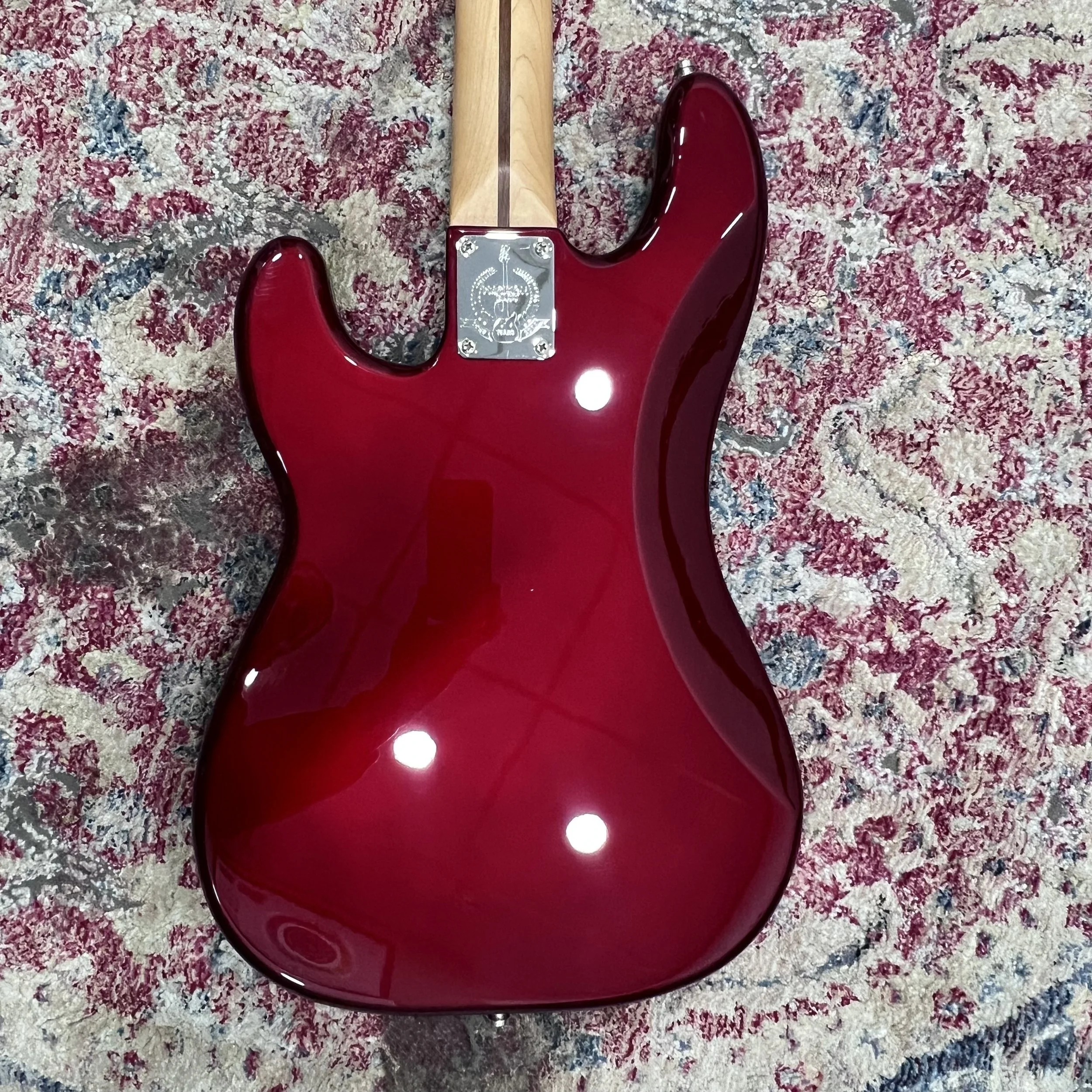 FenderPrecisionBass_red07.jpeg