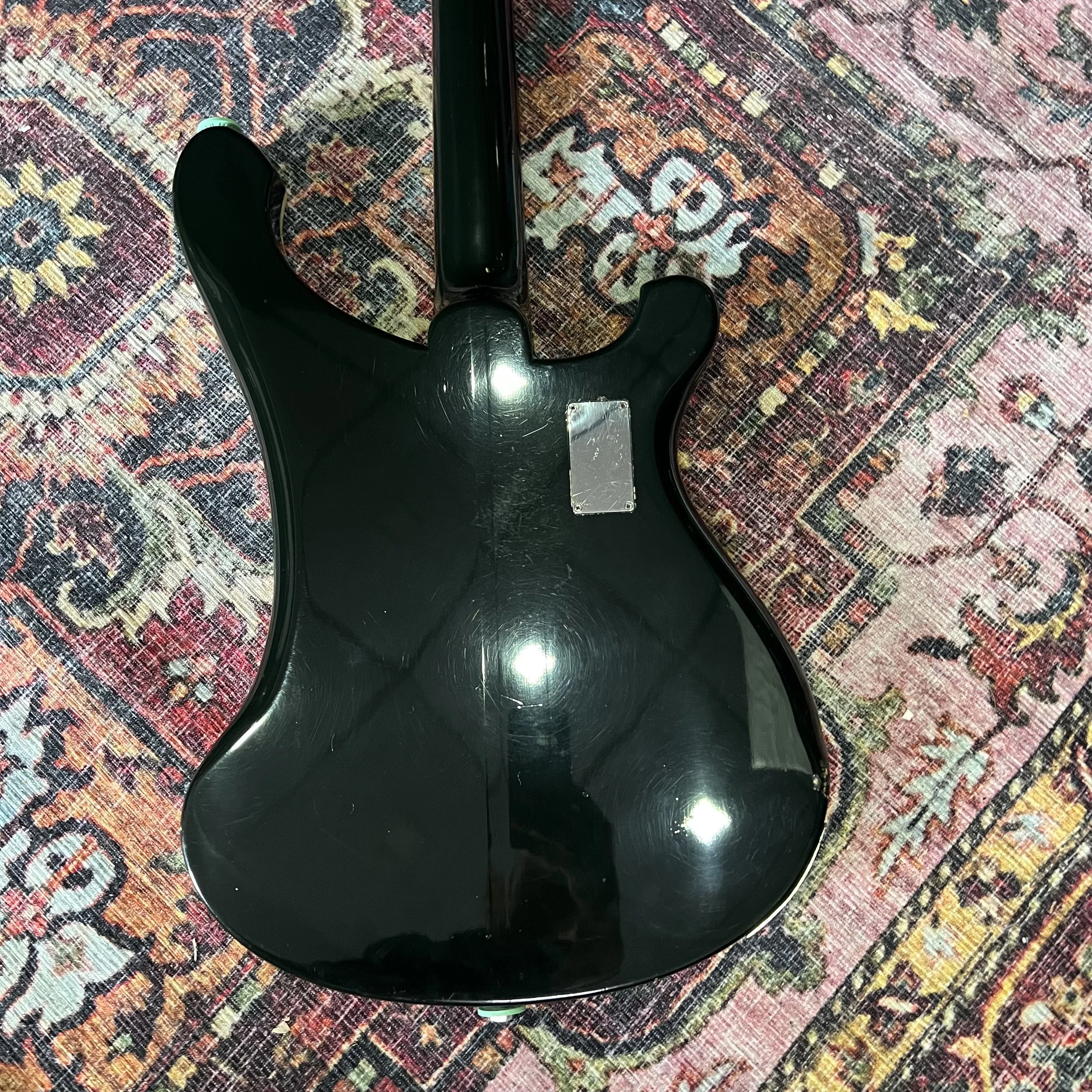 Rickenbacker-4001-Left-handed-Bass-Guitar-Jetglo-1978-09.jpeg
