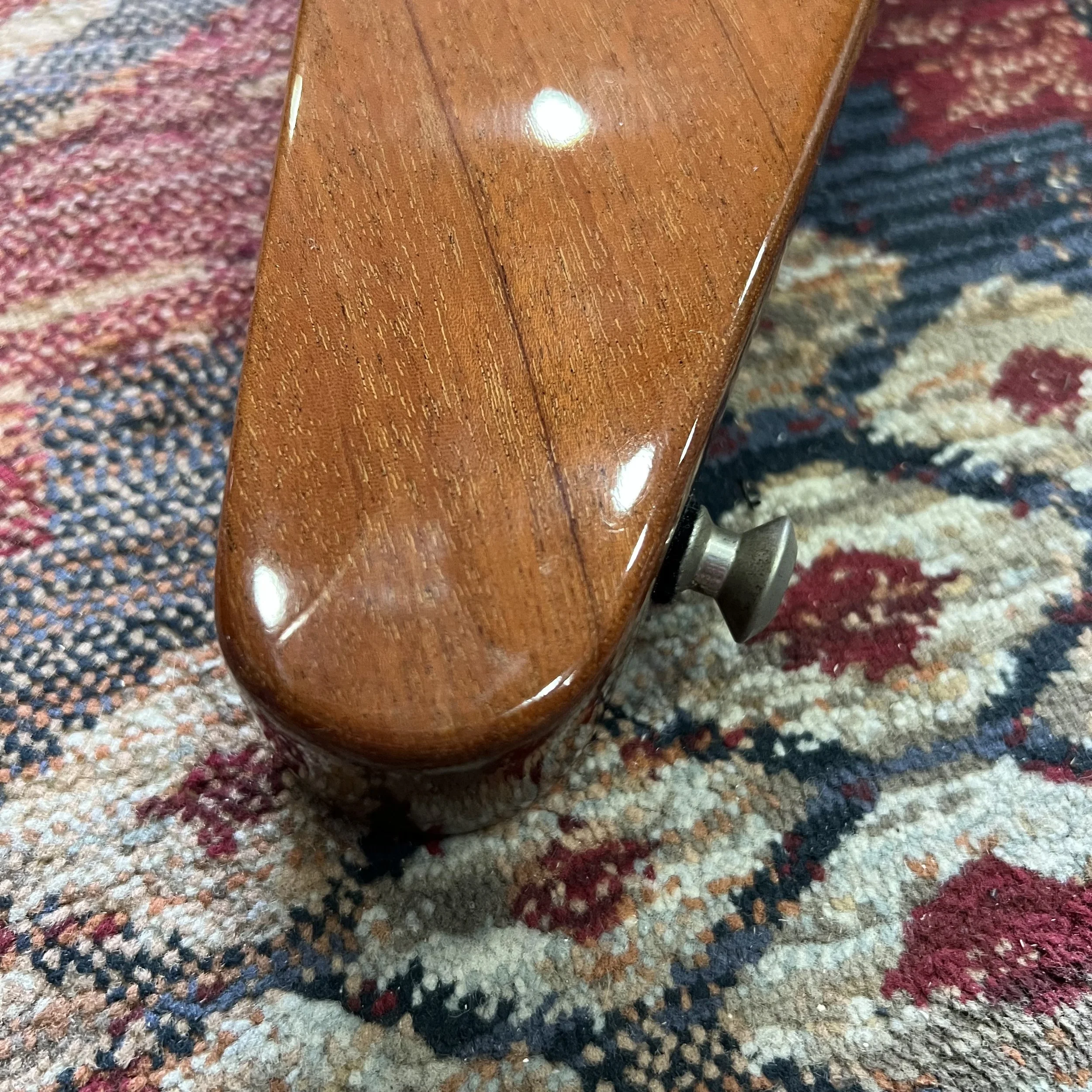 Gibson-FlyingV-Natural-011.jpeg
