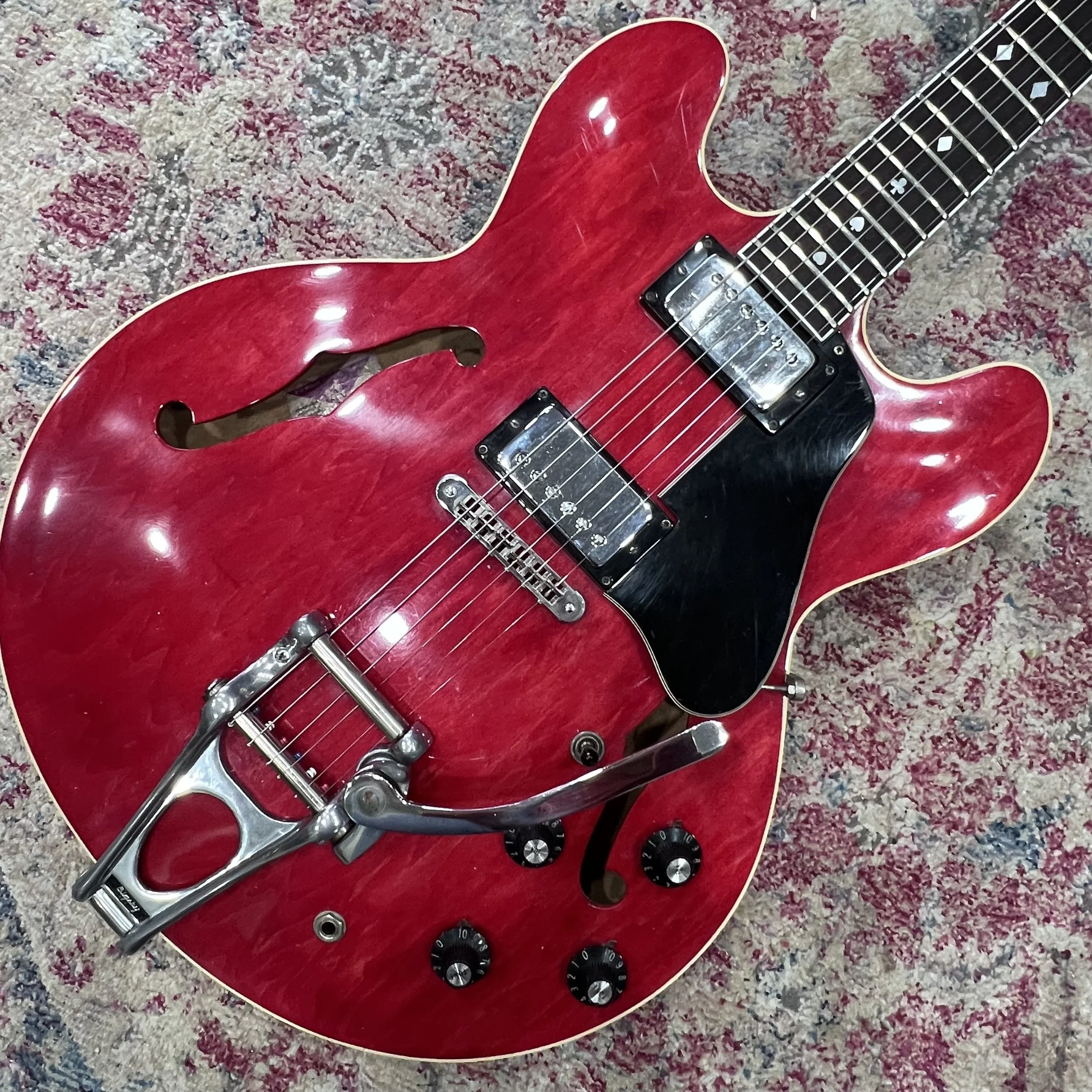 Gibson335TD_Cherry_07.jpeg