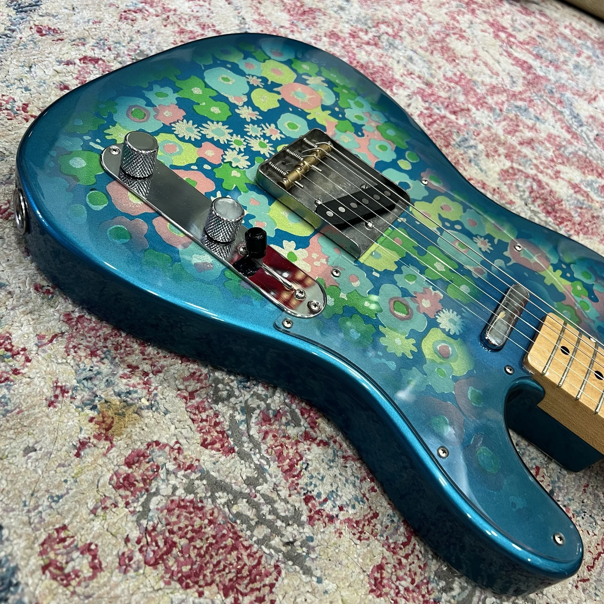 Fender-Bluefloer-Telecaster-Guitar-CIJ-03.jpeg