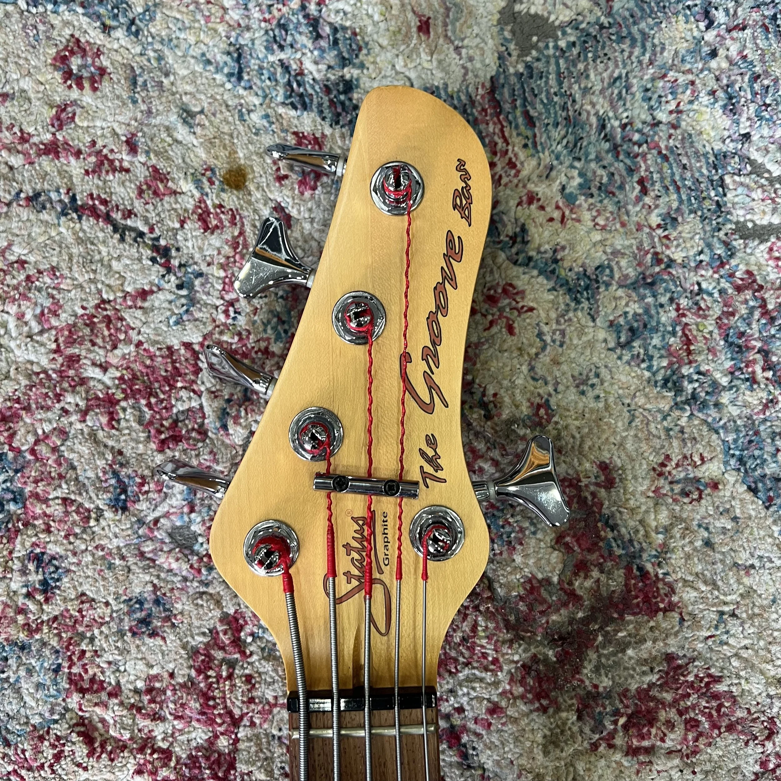 Status-The-Groove-Bass-Guitar-Black-09.jpeg