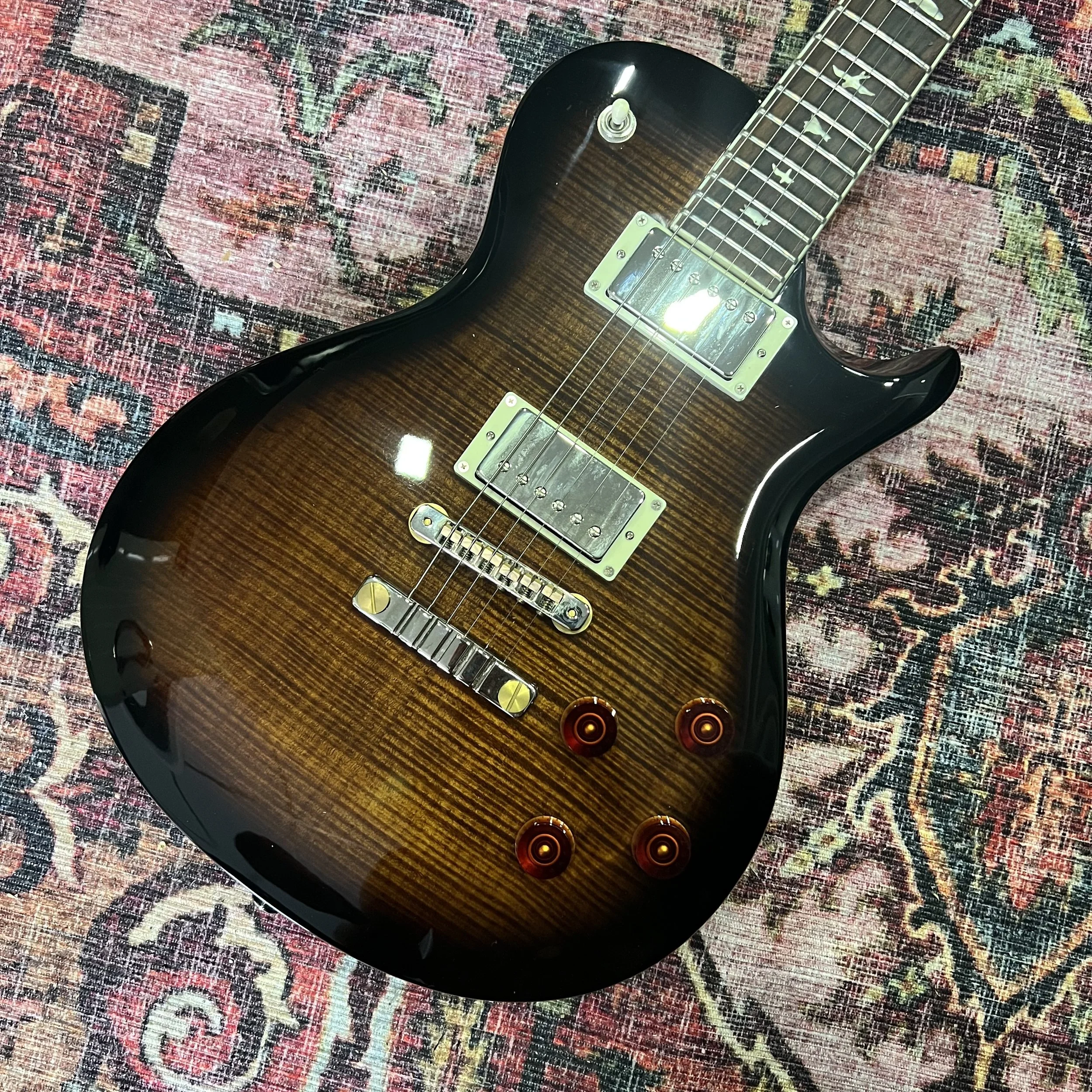 PRS-SE-McCarty-594-Tobacco-Burst-02.jpeg