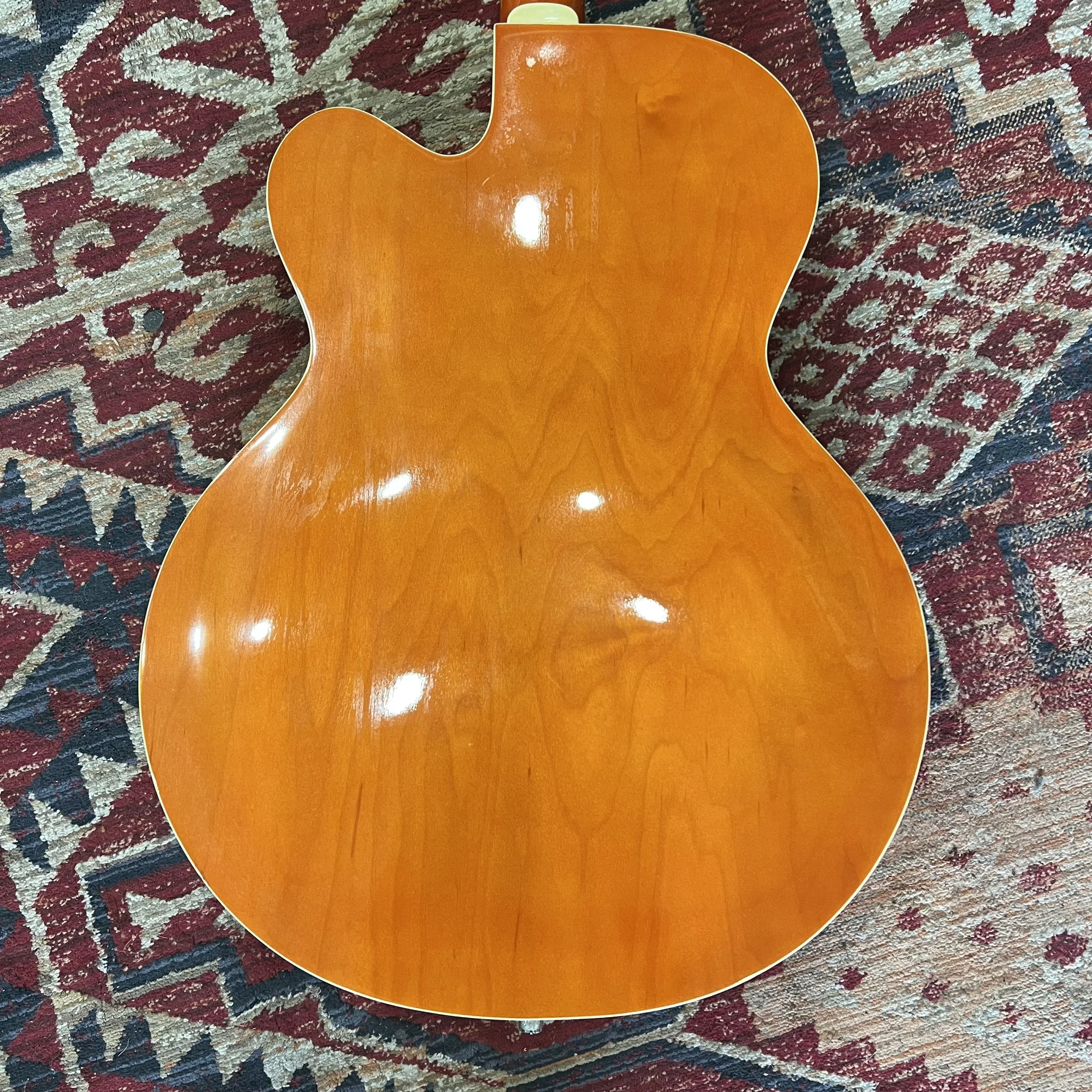 Gretsch-Electromatic-G5120-Guitar-Orange-Stain-09.jpeg