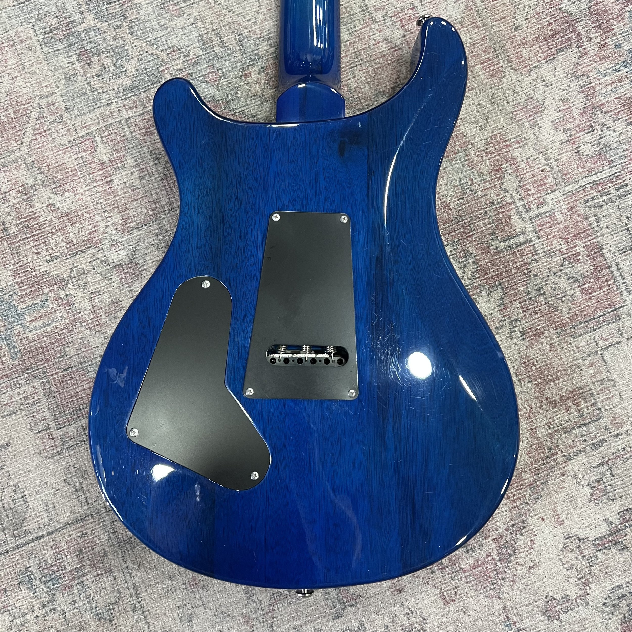 PRS-SE-Standar-Electric-Guitar-Translucent-Blue-09.jpeg