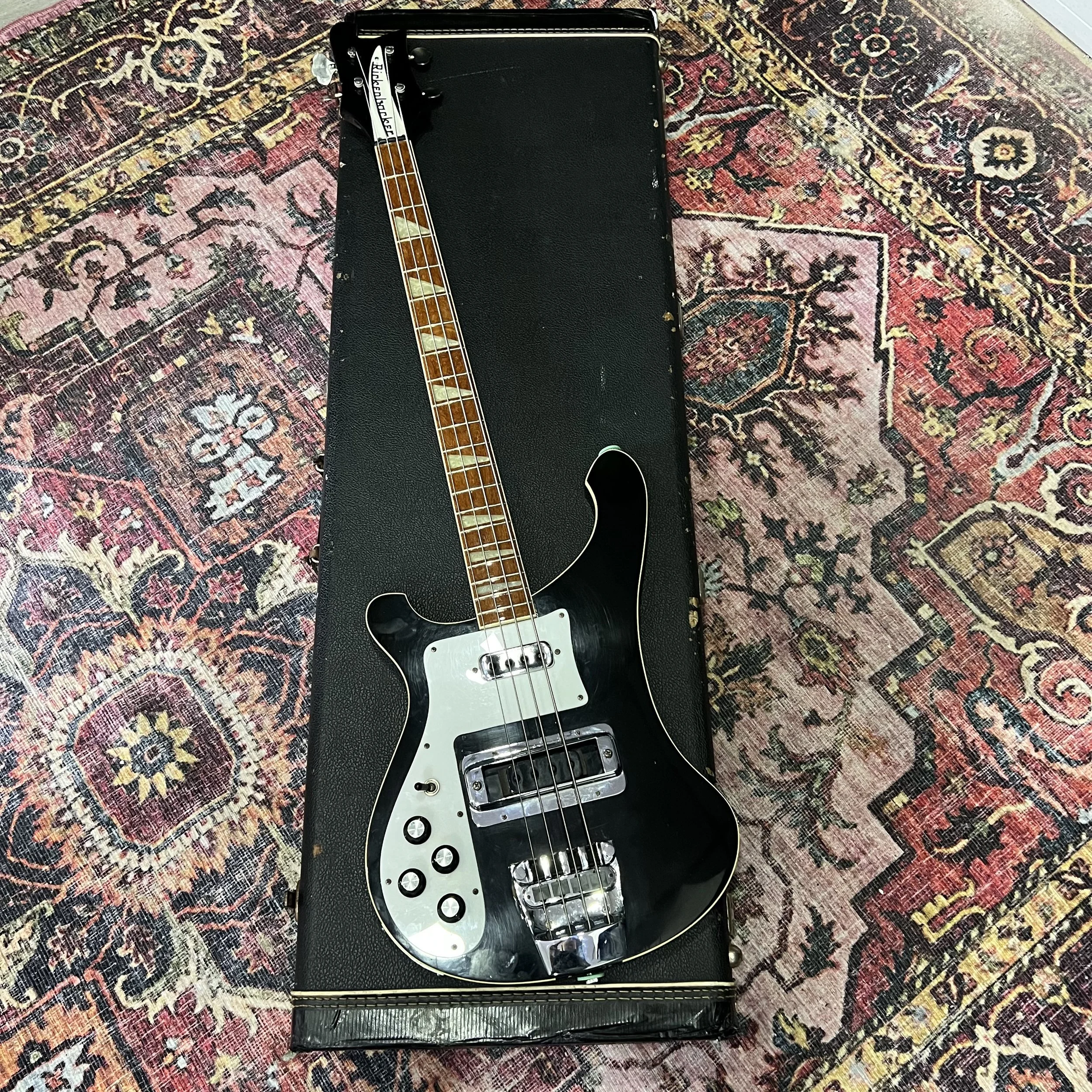 Rickenbacker-4001-Left-handed-Bass-Guitar-Jetglo-1978-024.jpeg