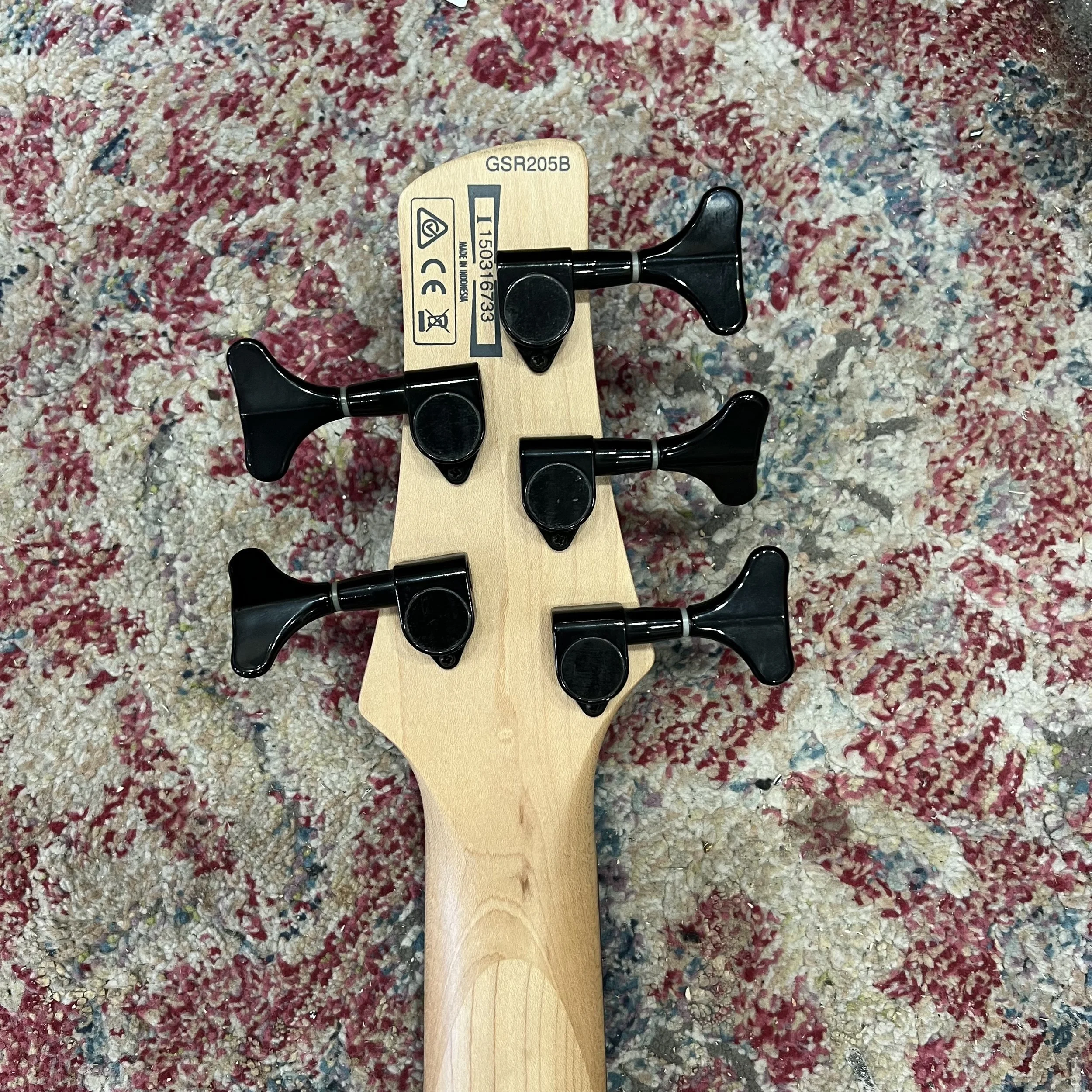 Ibanez-Gi-Soundgear- GSR205B-5-String-Bass-Guitar-Black-09.jpeg