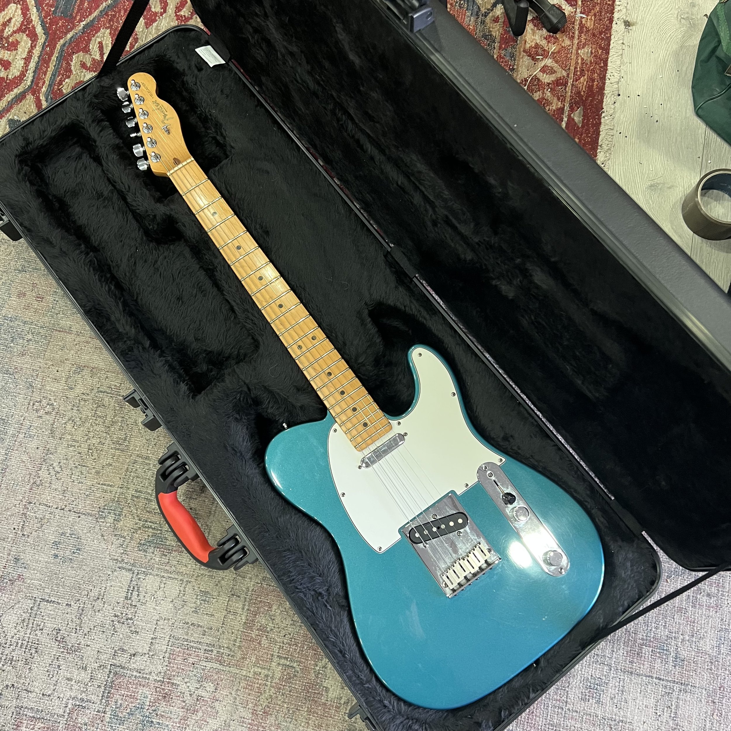 Fender-Telecaster-USA-Electric-Guitar-OceanTurquiose-015.jpeg