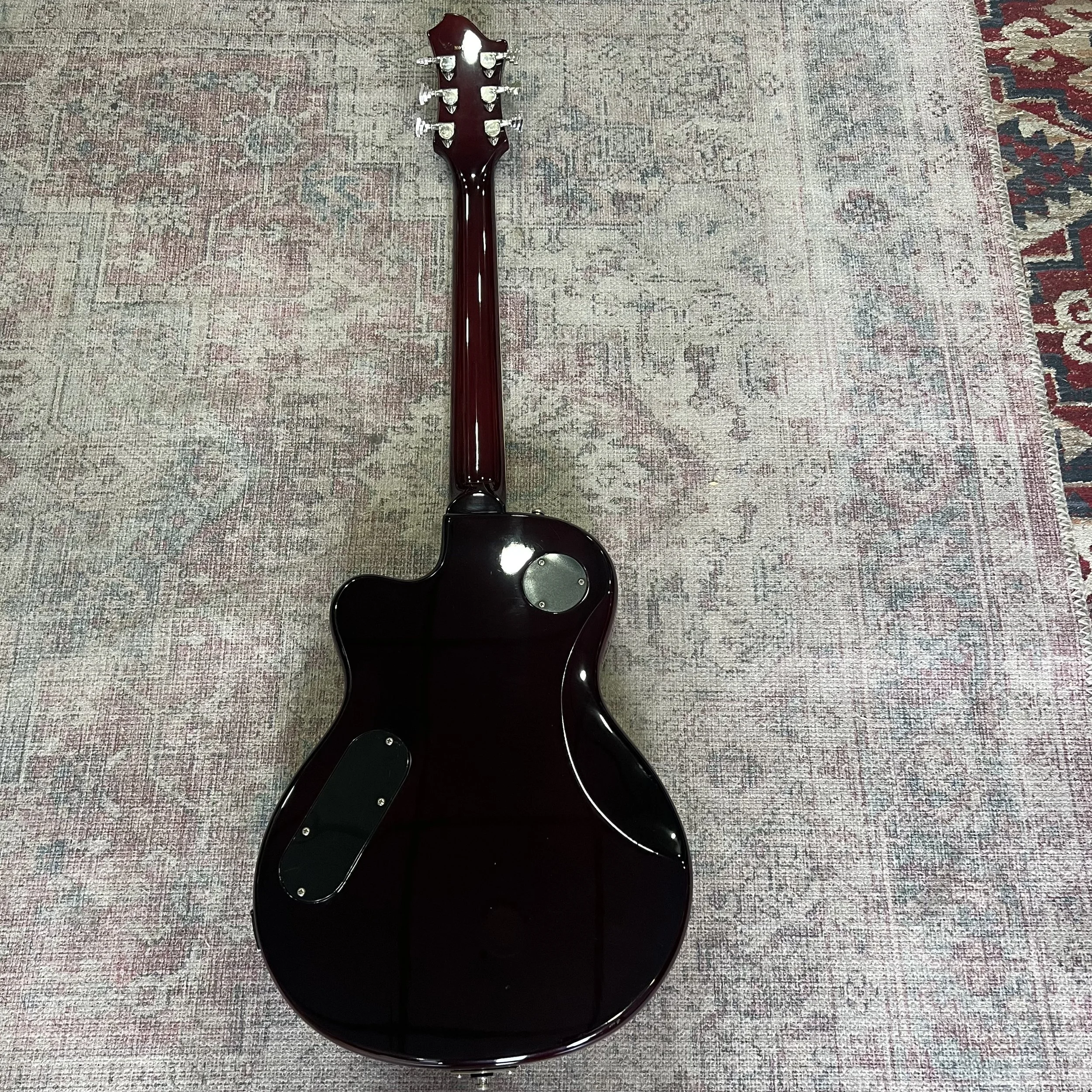 Hagstrom-electric-guitar-semihollow-orangeburst-08.jpeg