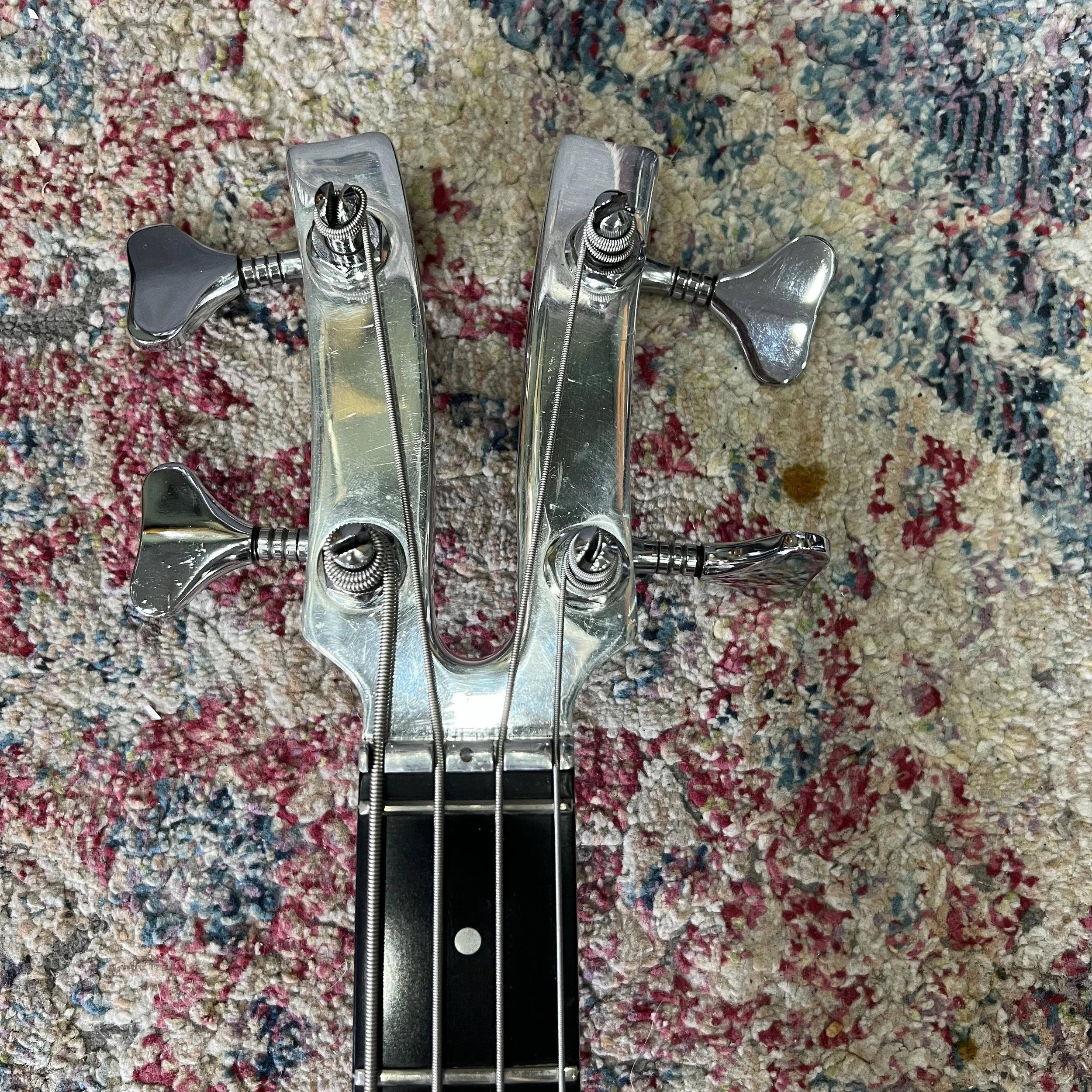 Kramer-Bass-Natural-Wood-Bass-Guitar-09.jpeg