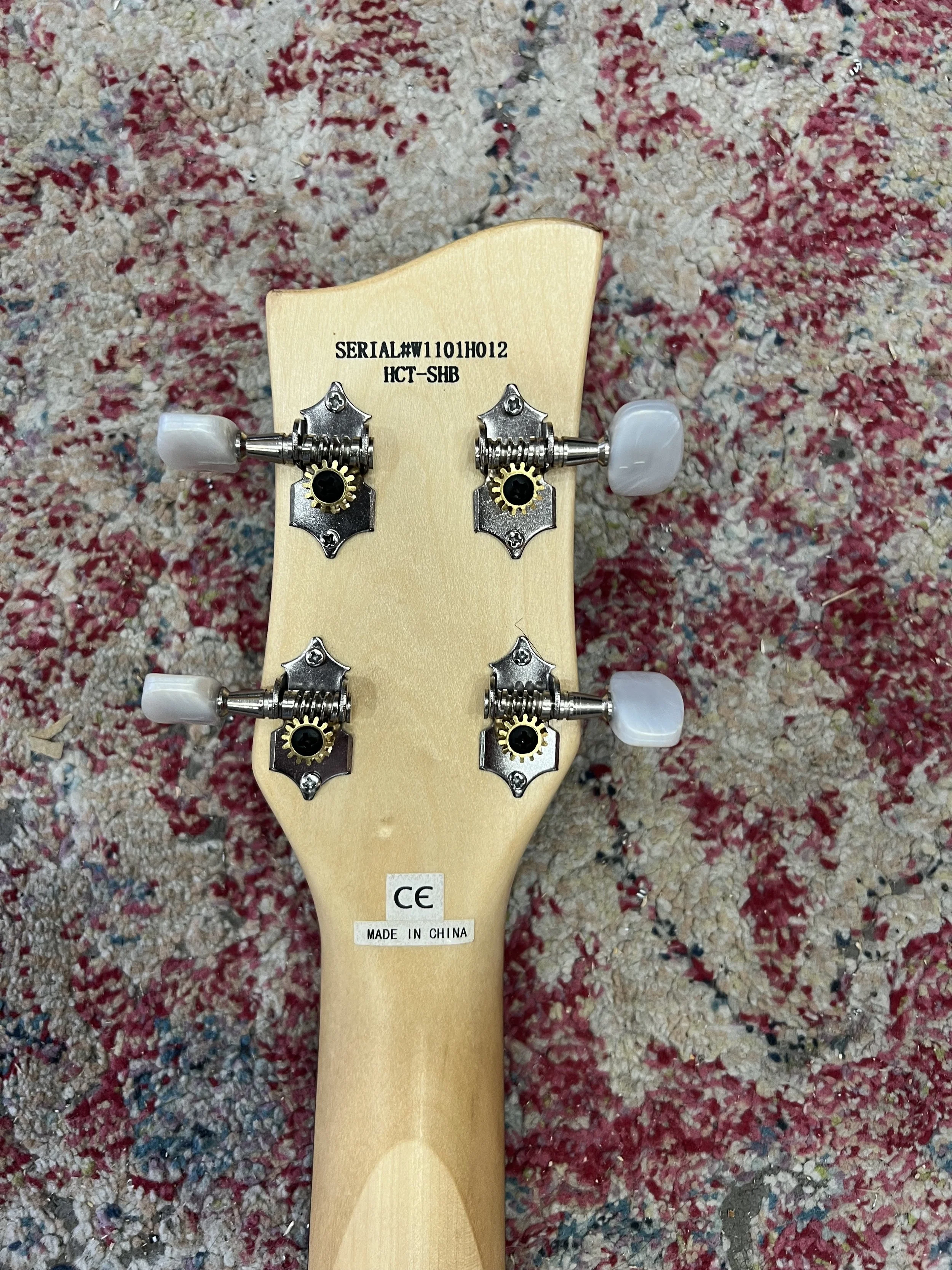 Höfner-Shorty-Bass-Guitar-Black-011.jpeg