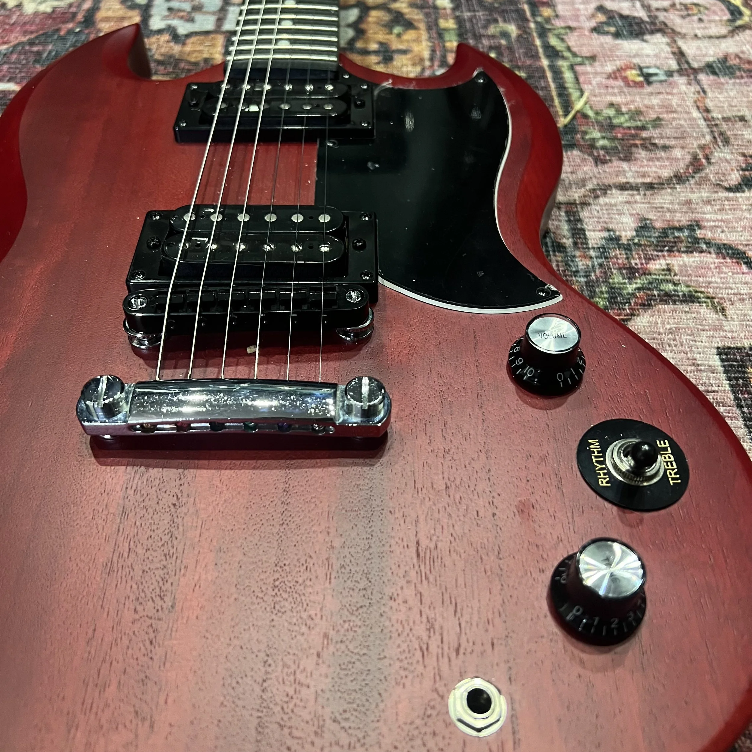 Epiphone-SG-Heriatge-Cherry-Electric-Guitar-04.jpeg