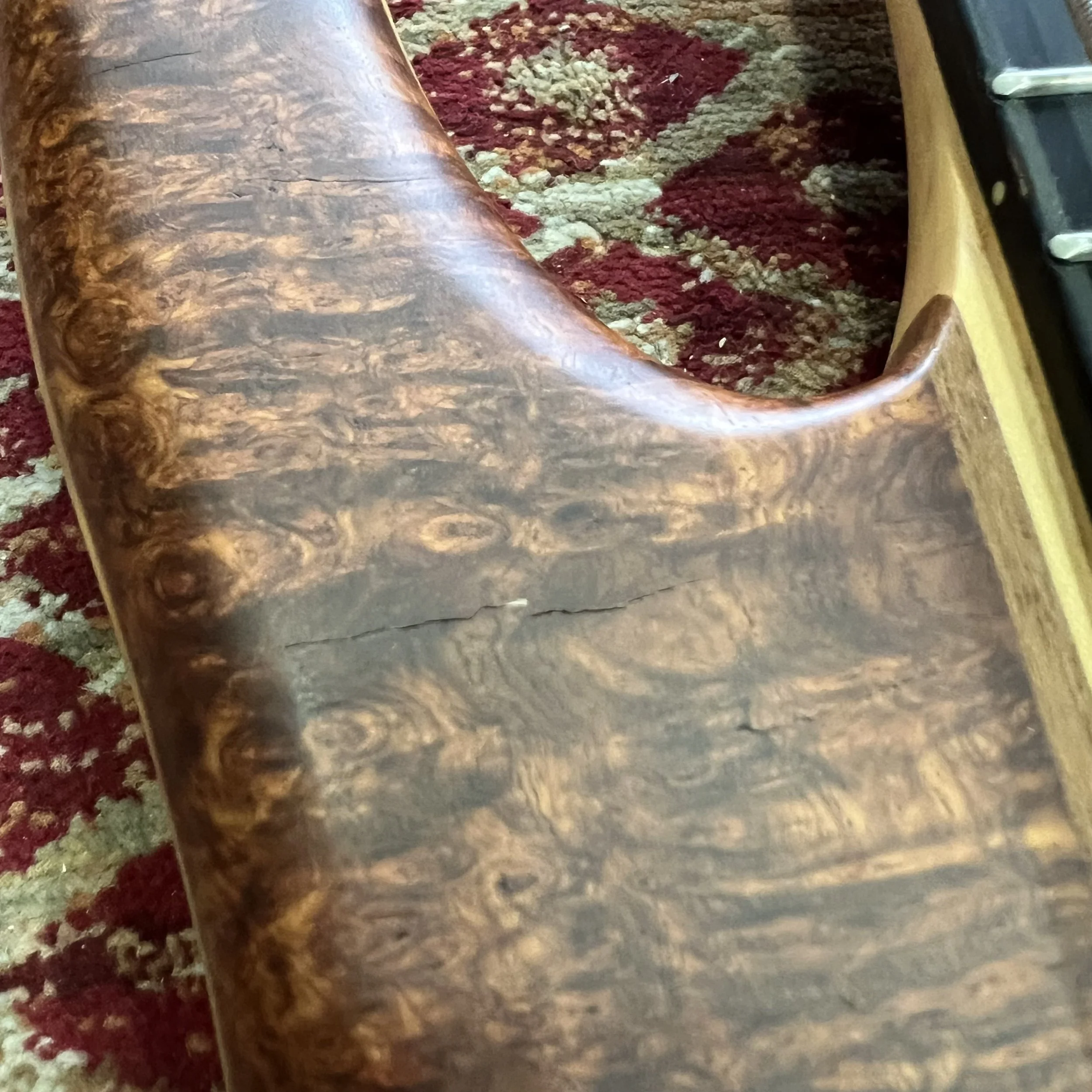 HK-Wolf-7string-bass-0-Natural-Walnut-Burr-011.jpeg