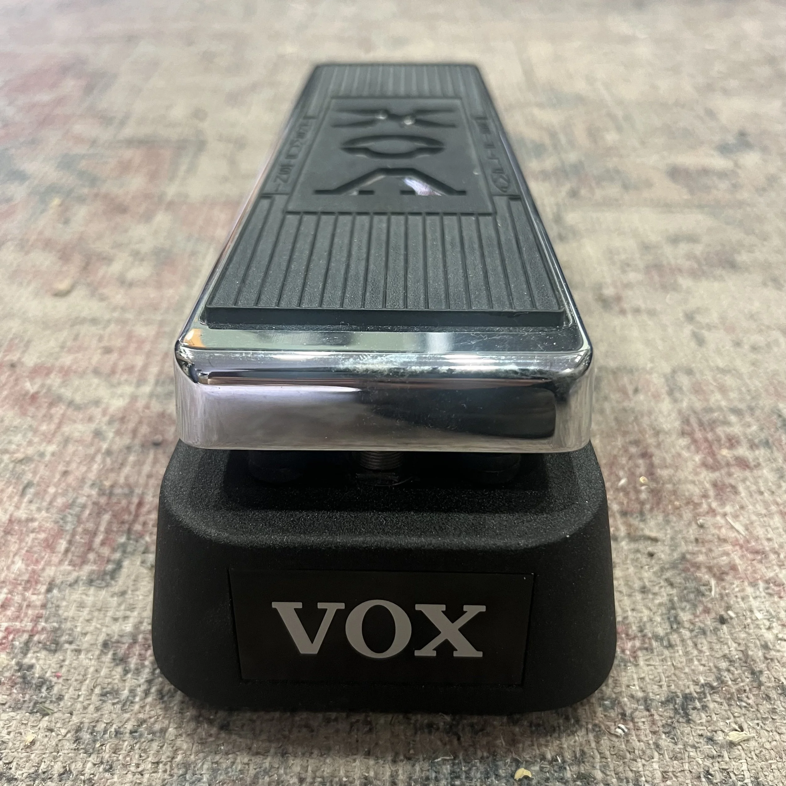 VOX-V847-wahwah-guitar-effects-pedal-03.jpeg