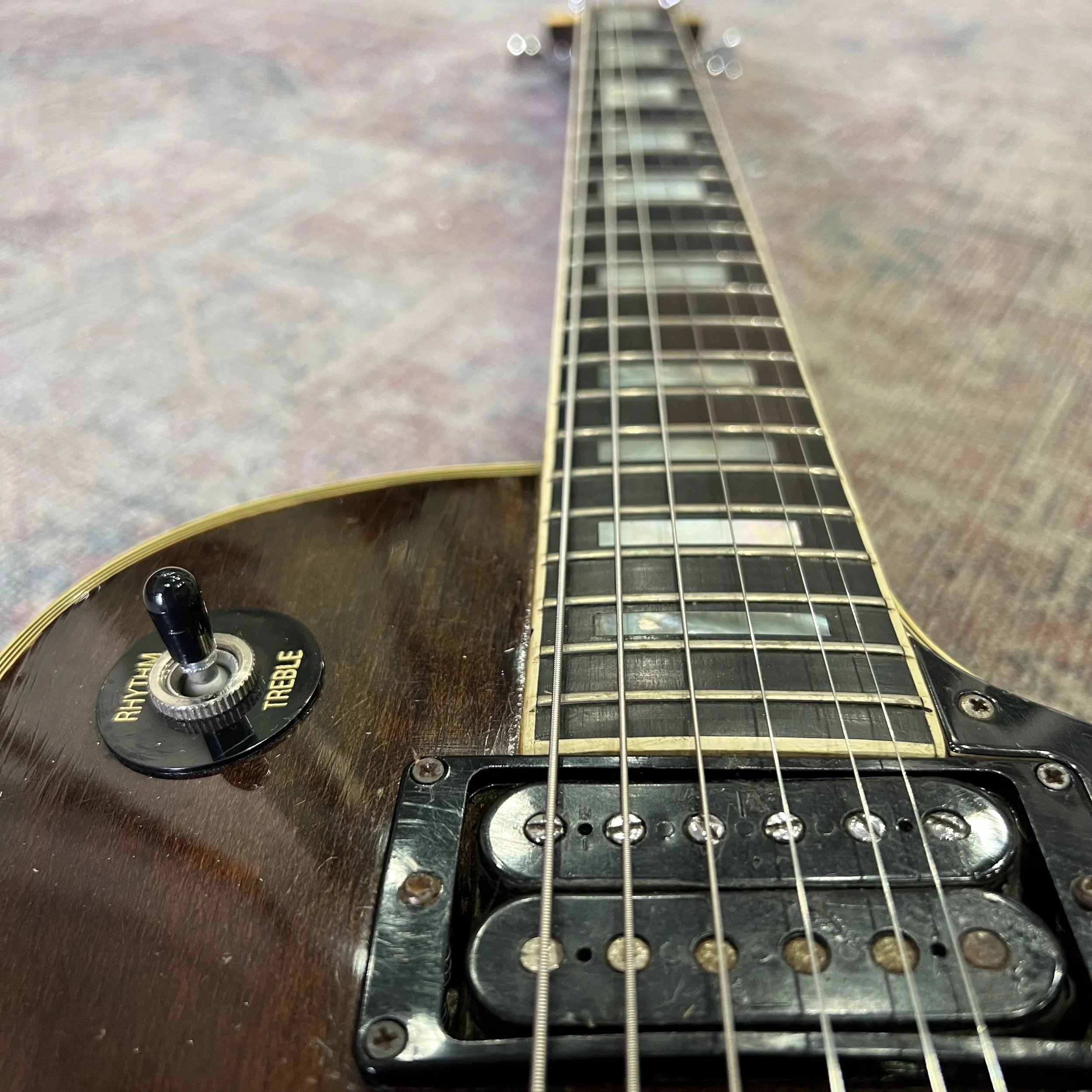 Gibson-Les-Paul-Custom-Vintage-Electric-Guitar-Walnut-019.jpeg