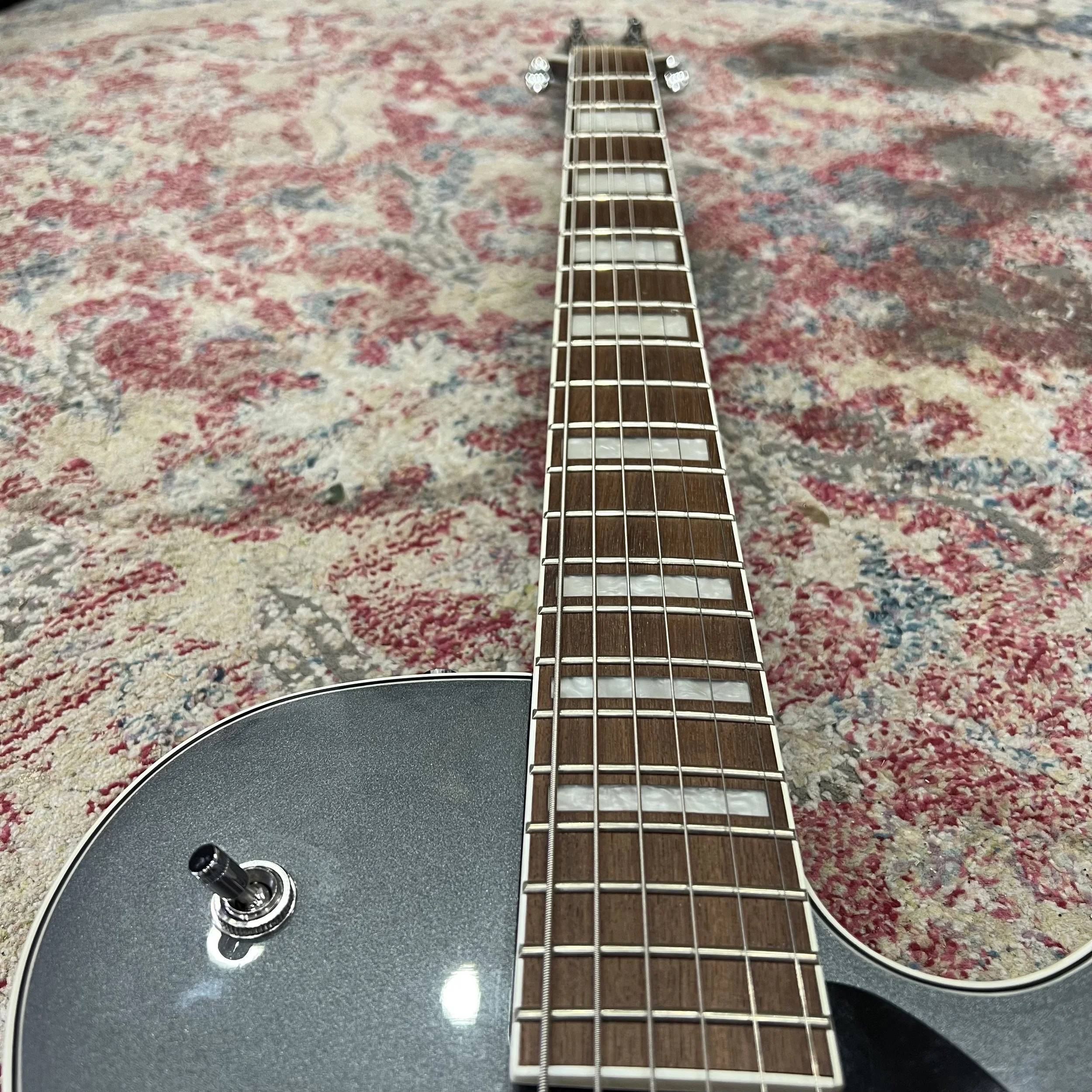 GretschElectromaticGunmetal_07.jpeg