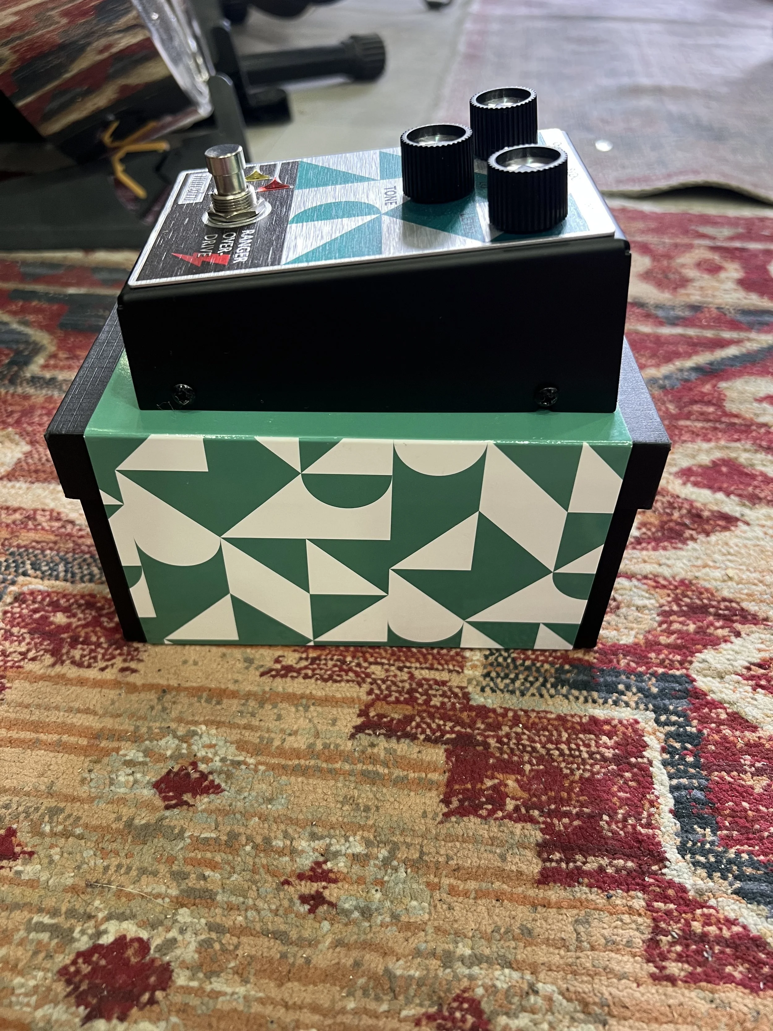 Maestro-Ranger-Overdrive-Green-Gain-Pedal-05.jpeg