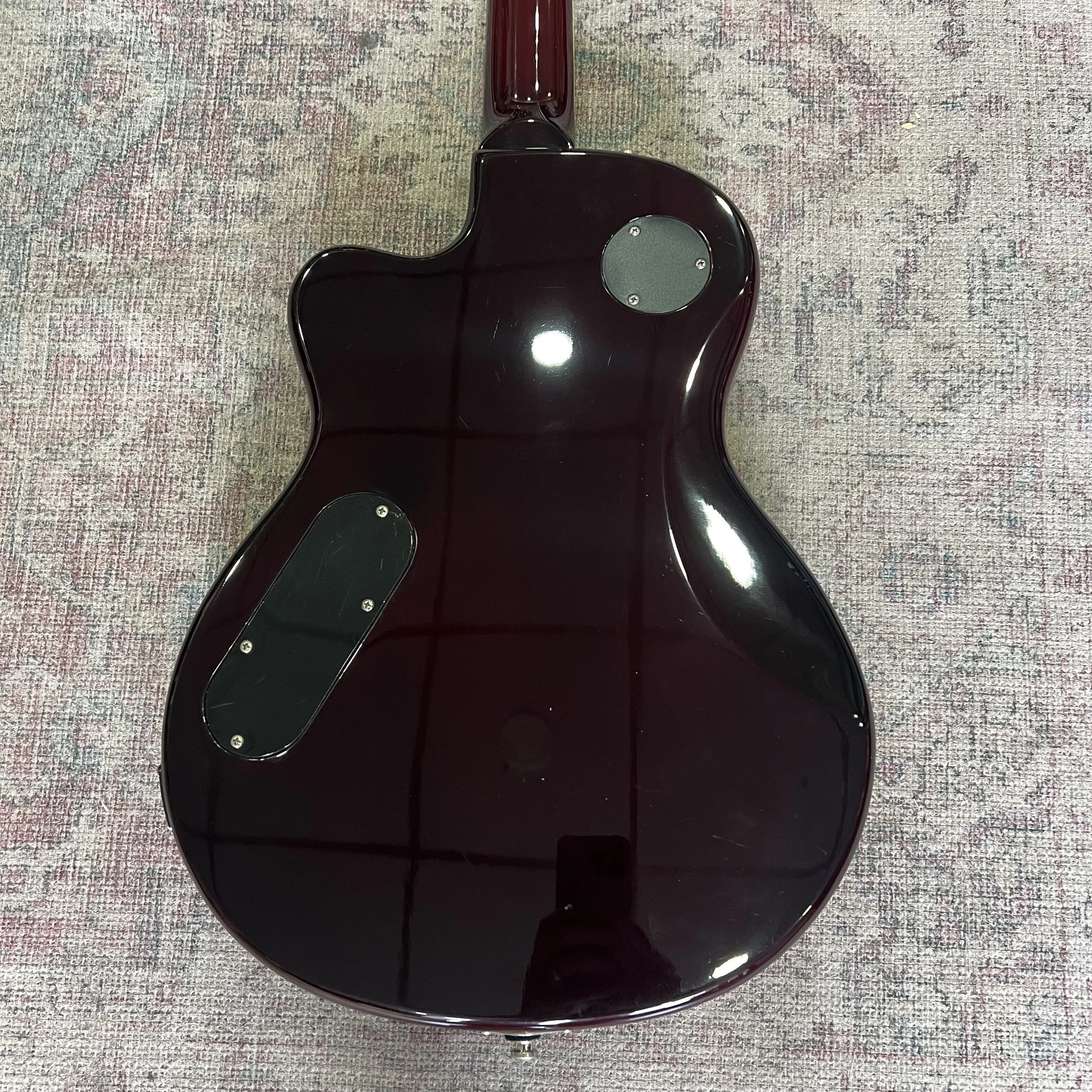 Hagstrom-electric-guitar-semihollow-orangeburst-09.jpeg