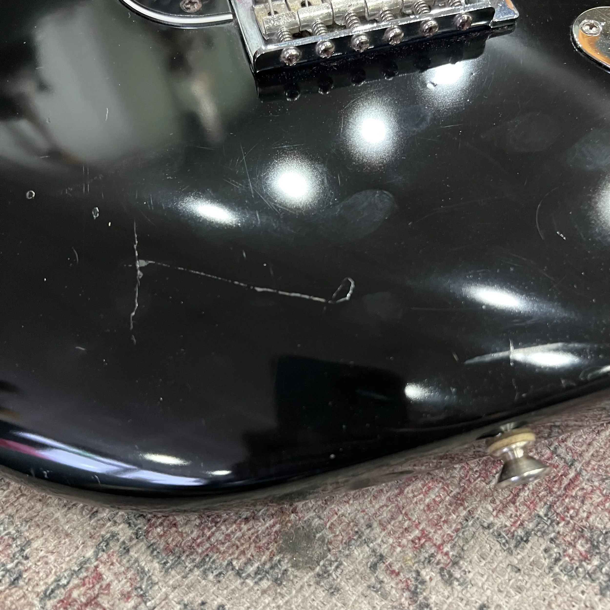 Fender-Stratocaster-Electric-MIM-Guitar-Black-012.jpeg