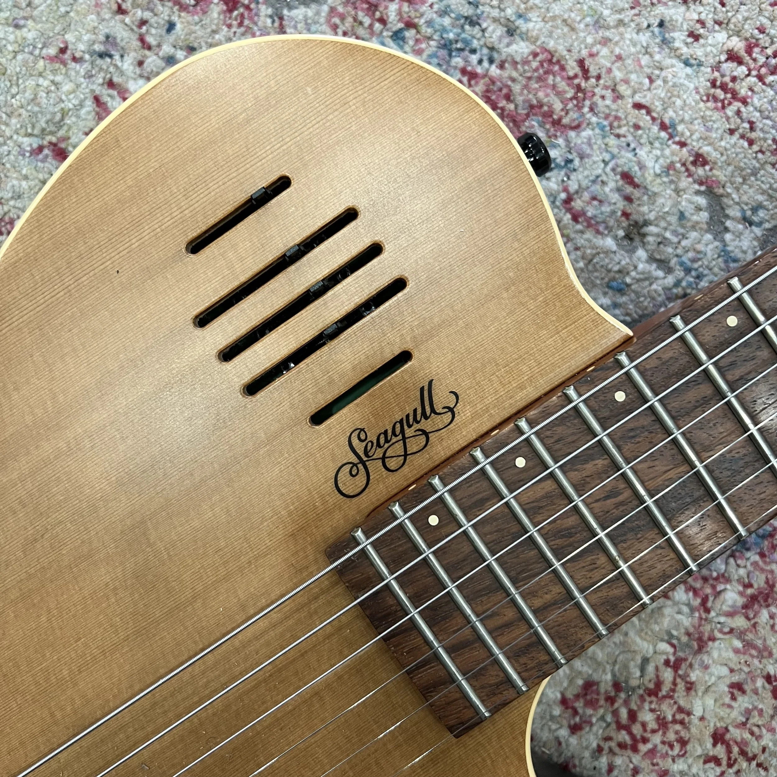 Seagull-SA6-electro- Acoustic-guitar-05.jpeg