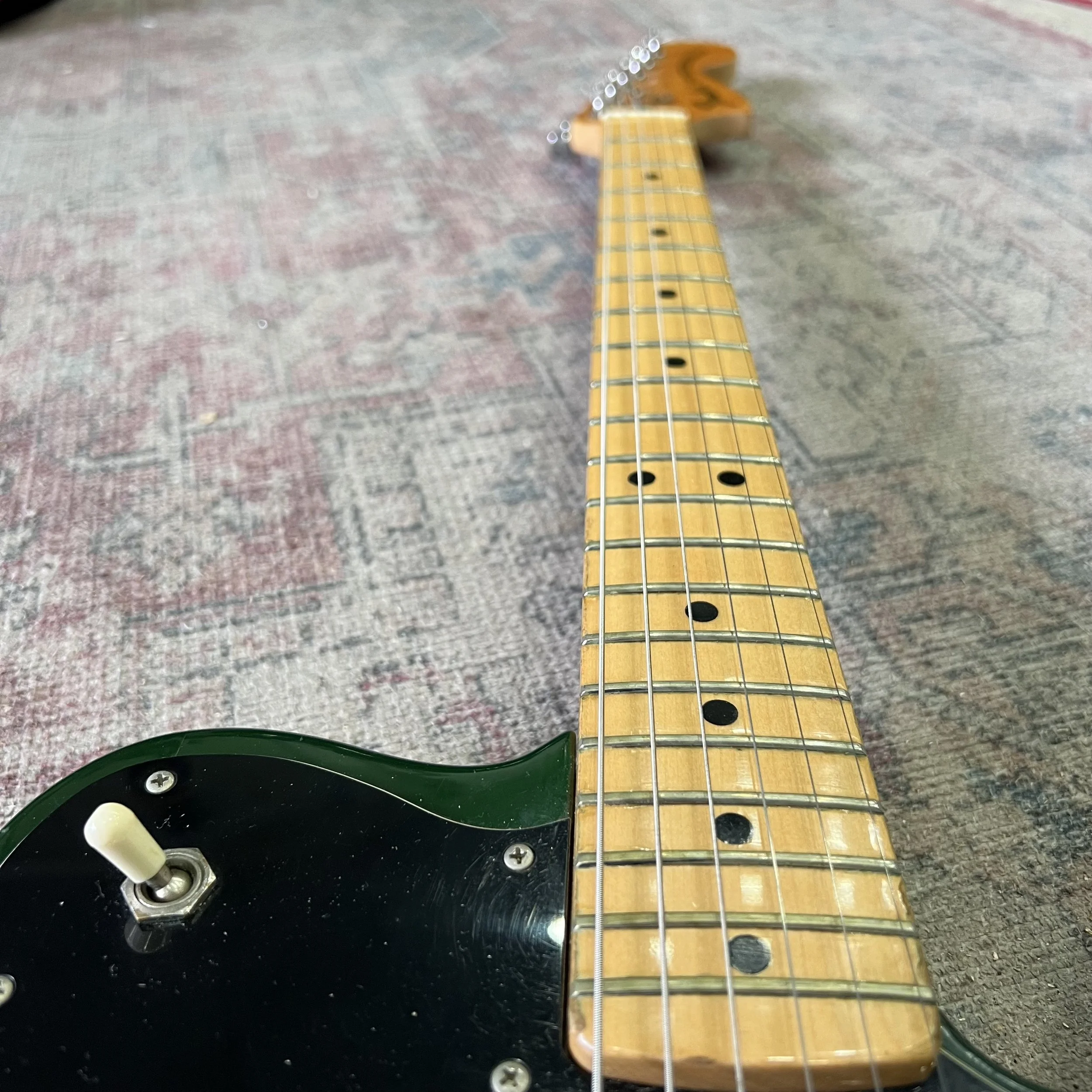 Fender-Telecaster-Deluxe-Metallic-green-Electric-Guitar-06.jpeg