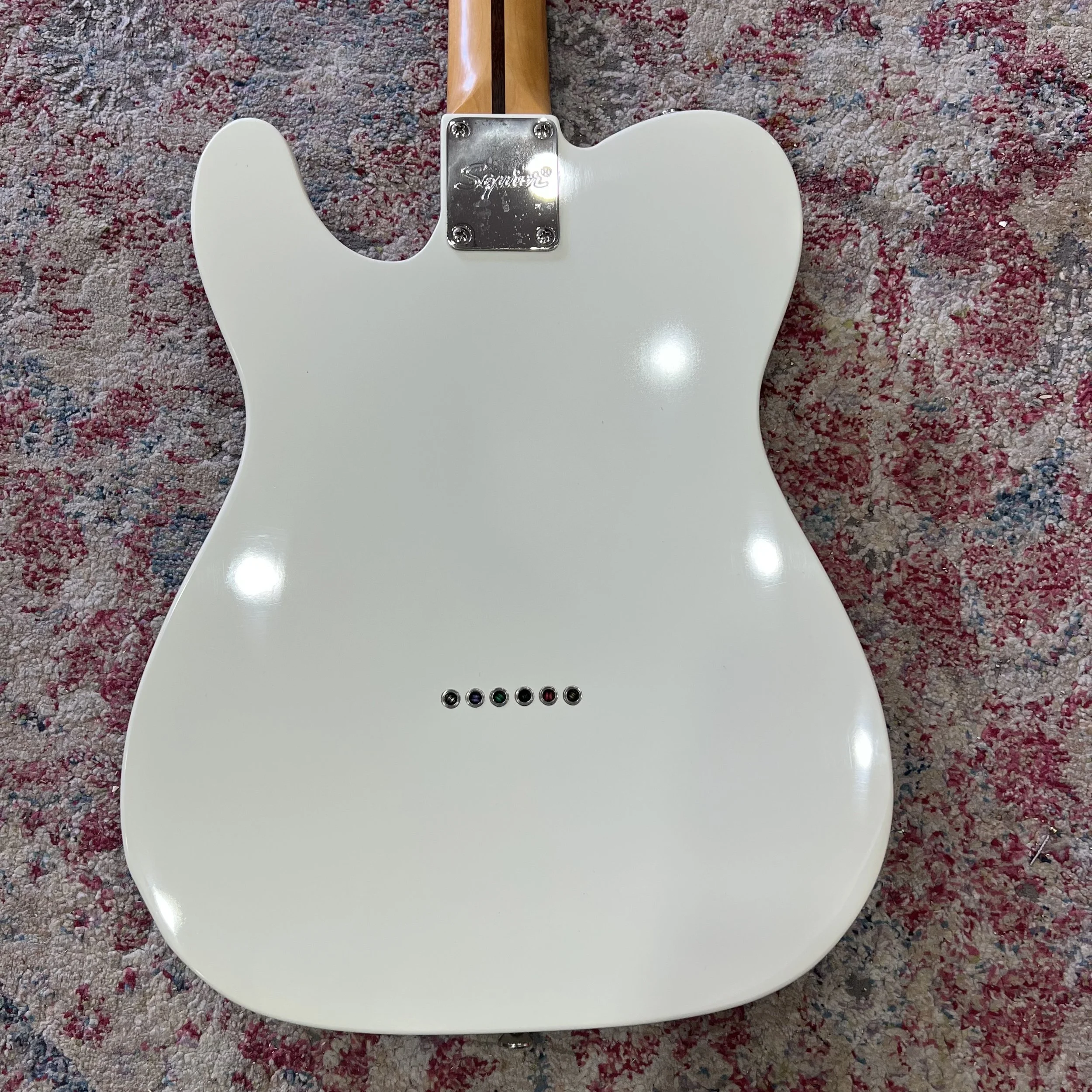 Squier-ClassicVibe-Telecaster-Thinline-Electric-Guitar-OlympicWhite-09.jpeg