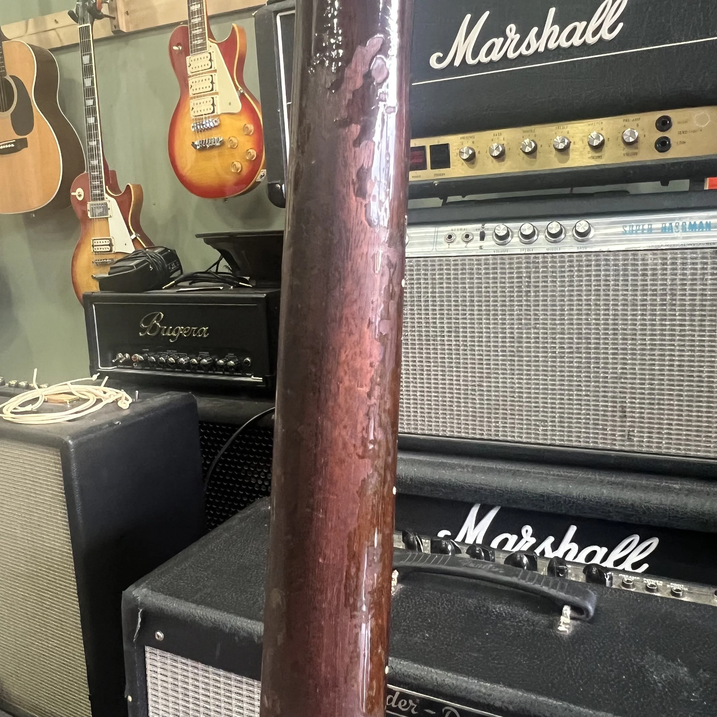 Epiphone-Rivoli-Electric-Bass-Guitar-1967-3tonesunburst-06.jpeg