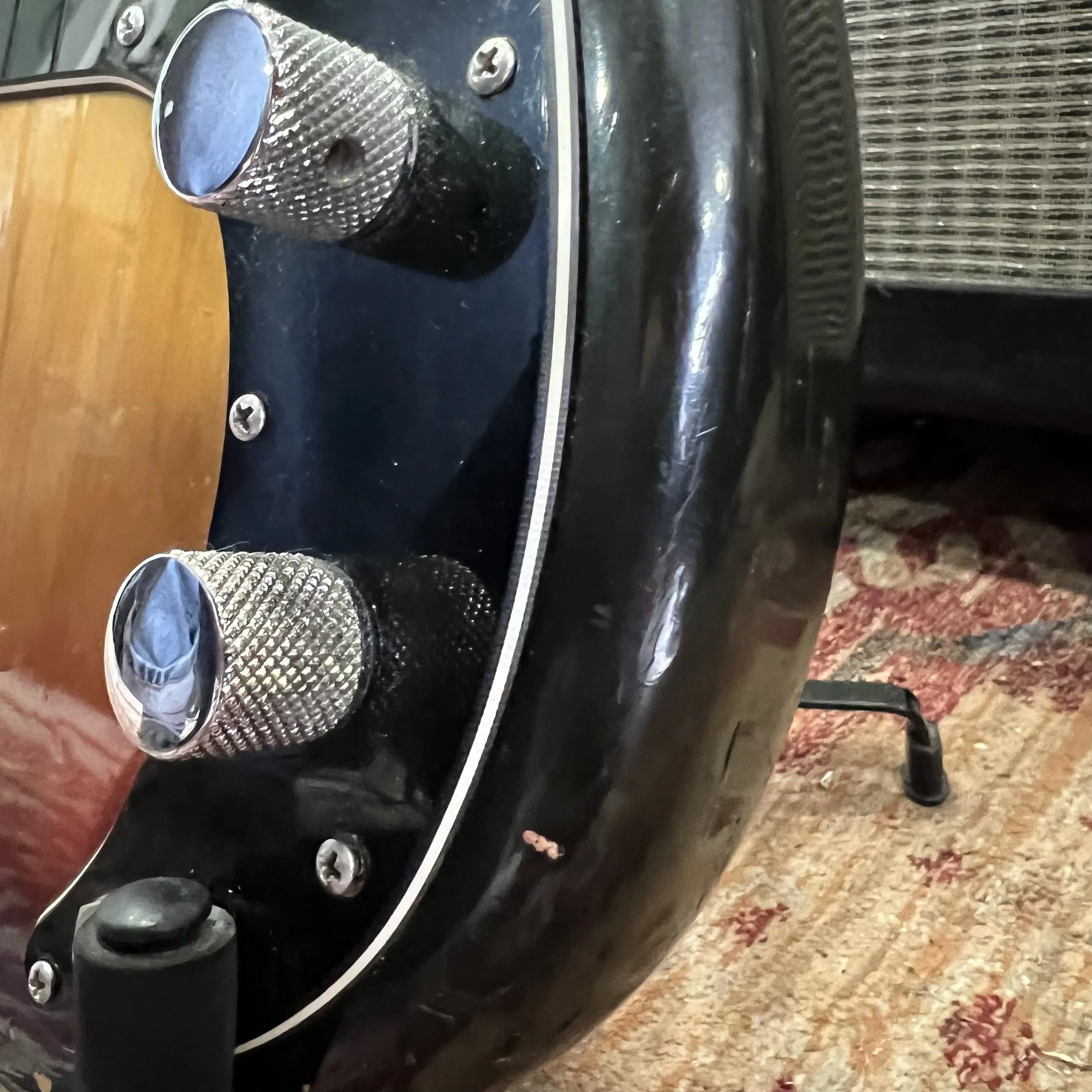 Fender-Precision-Bass-3tonesunburst-016.jpeg