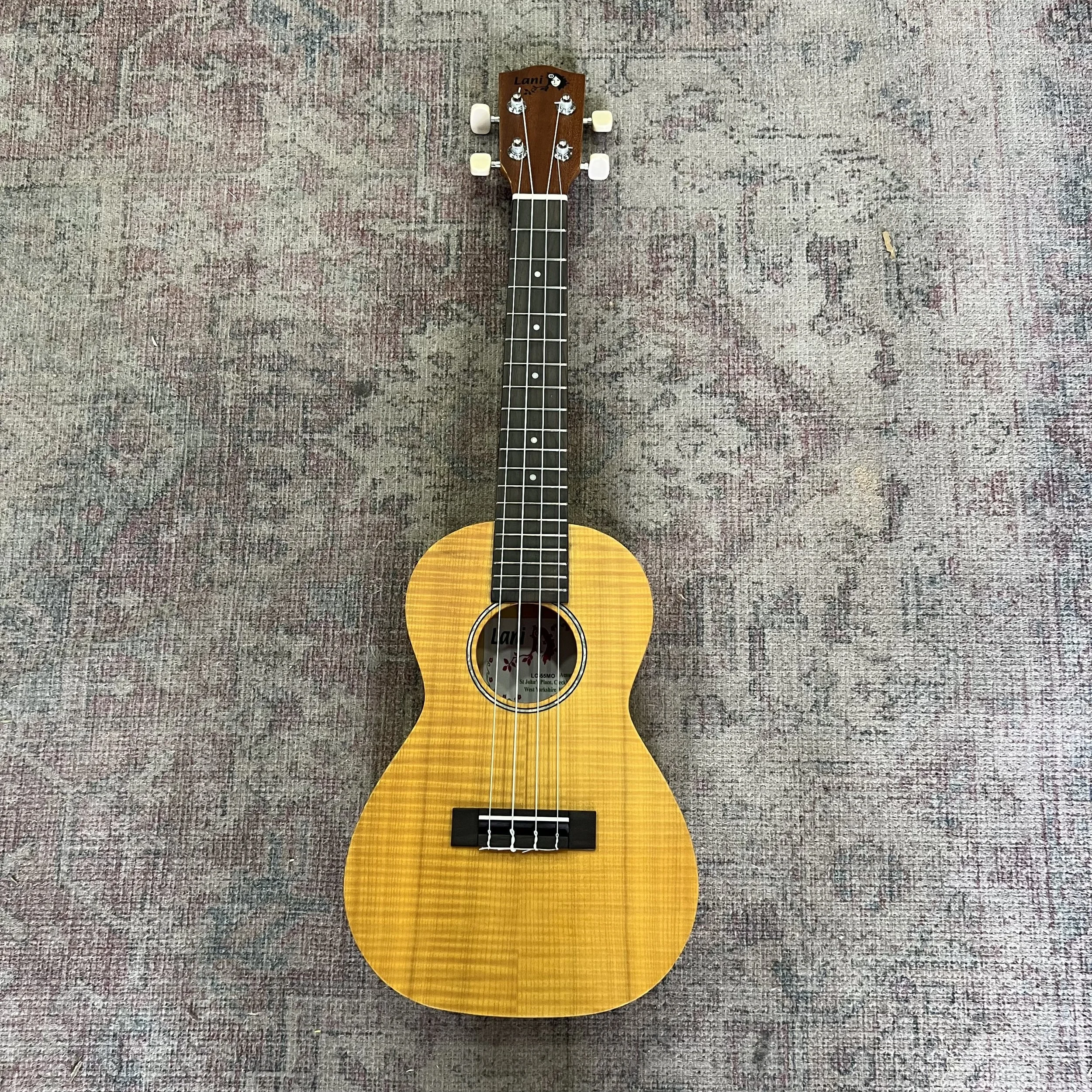 Lani-ukulele-concert-LC55MO-tweed-case-3.jpeg