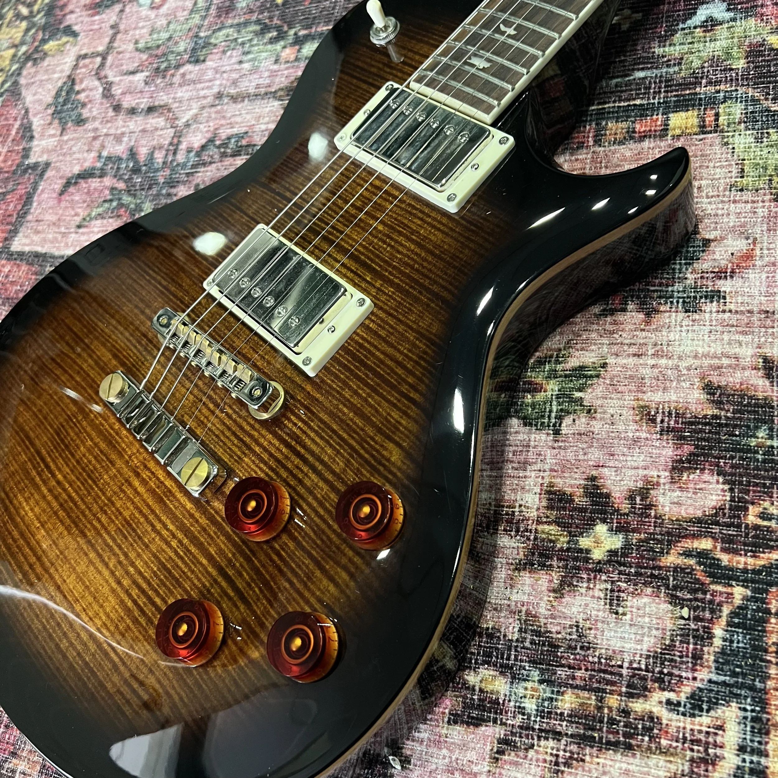 PRS-SE-McCarty-594-Tobacco-Burst-03.jpeg