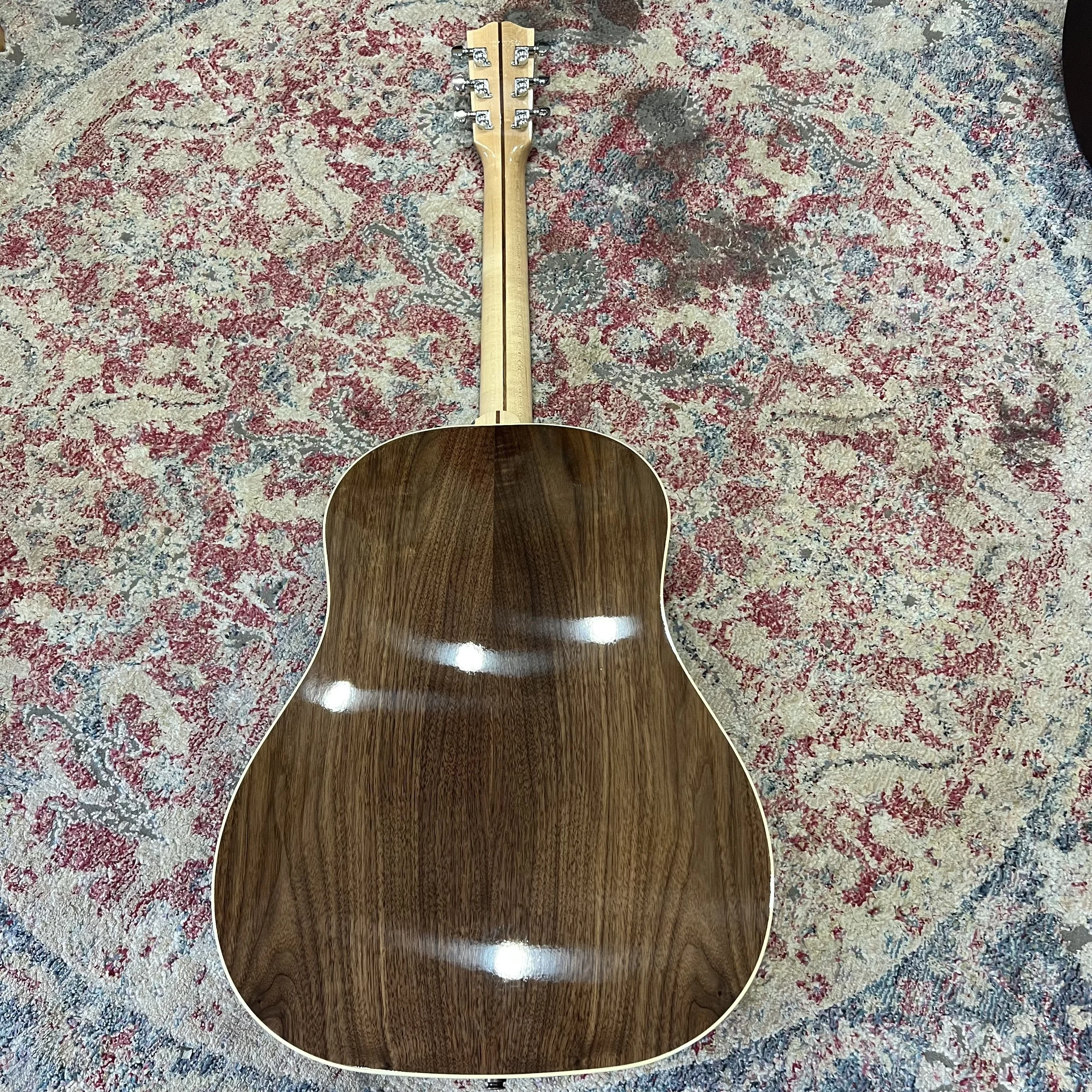 Gibson-J15-Acoustic-Guitar-Antique-Natural-09.jpeg