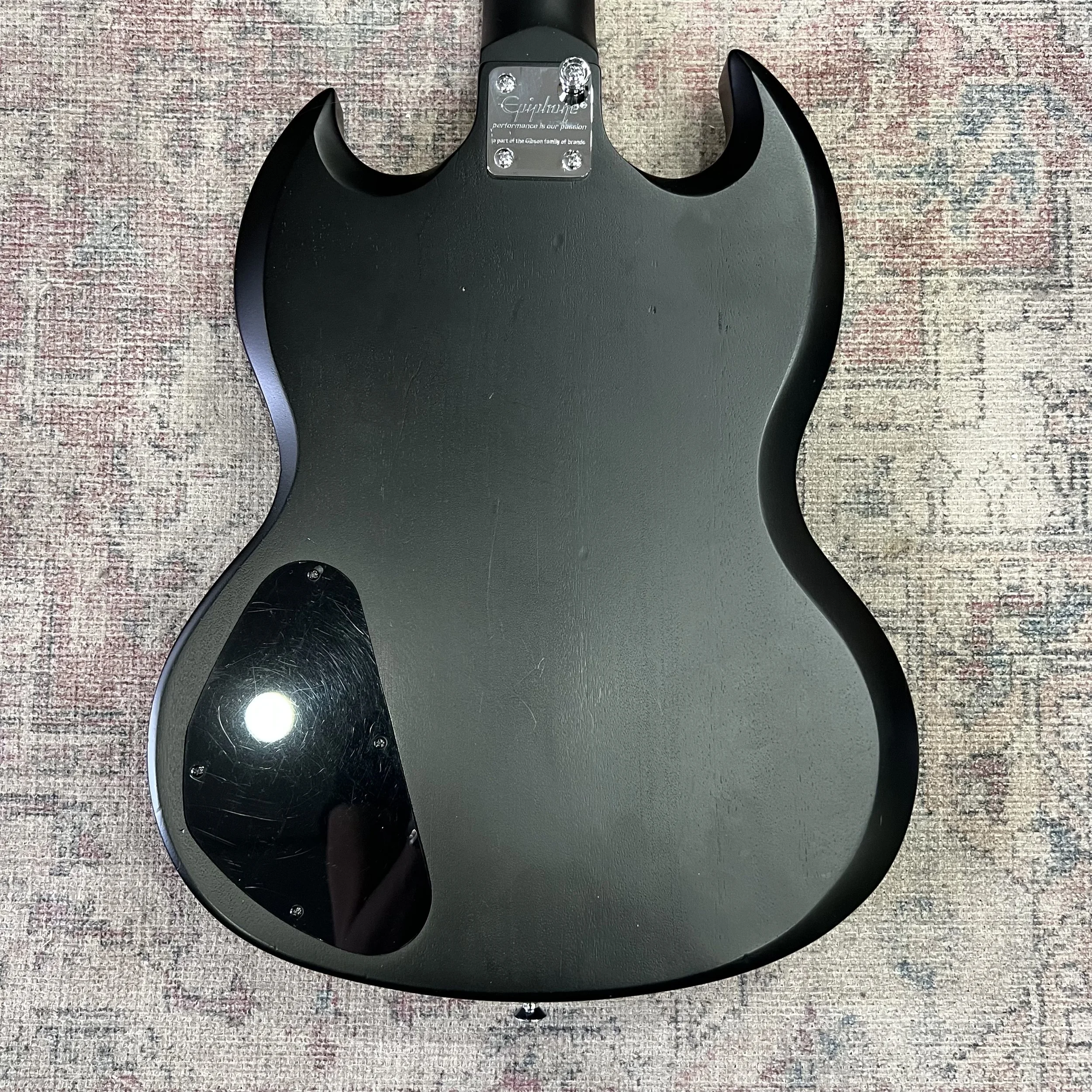 Epiphone-SG-Electric-Guitar-Ebony-09.jpeg