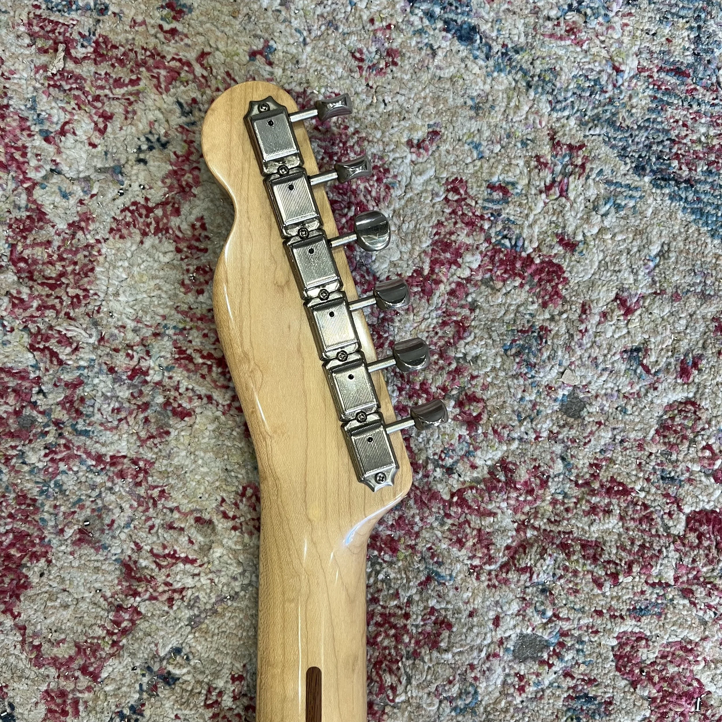 Fender-Bluefloer-Telecaster-Guitar-CIJ-010.jpeg