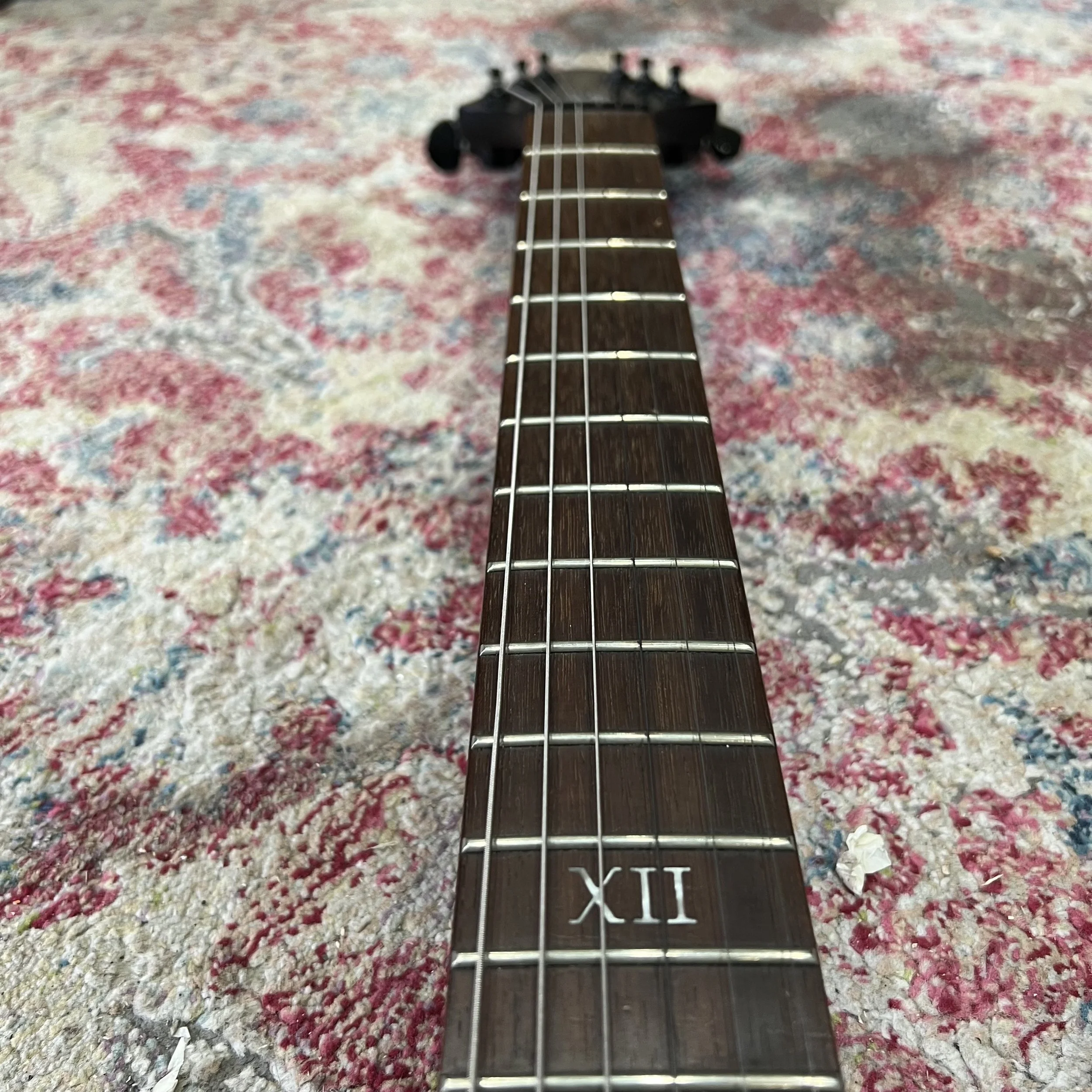 Epiphone-Flying-V-Black-07.jpeg
