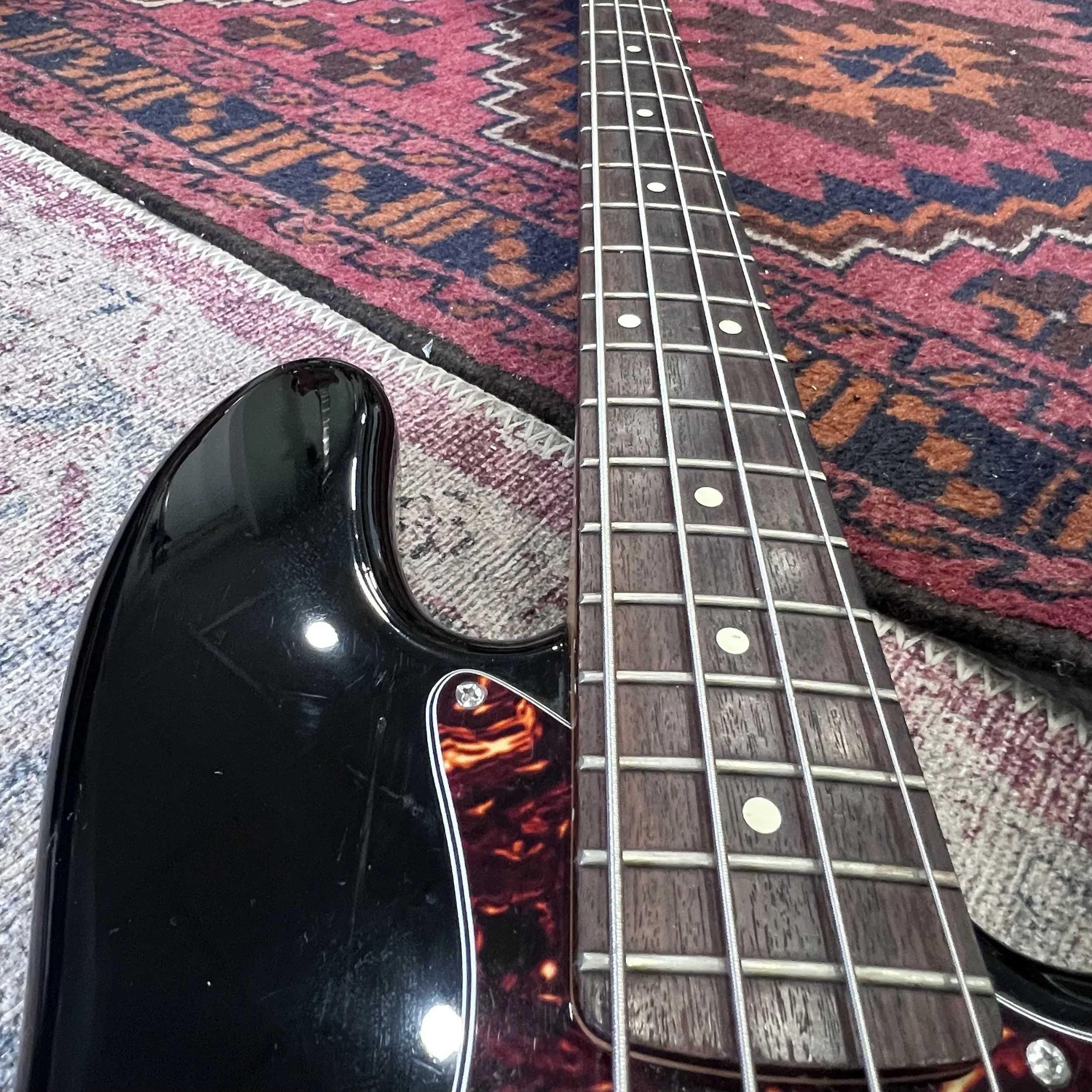 FenderFrankenbass_black_05.jpeg