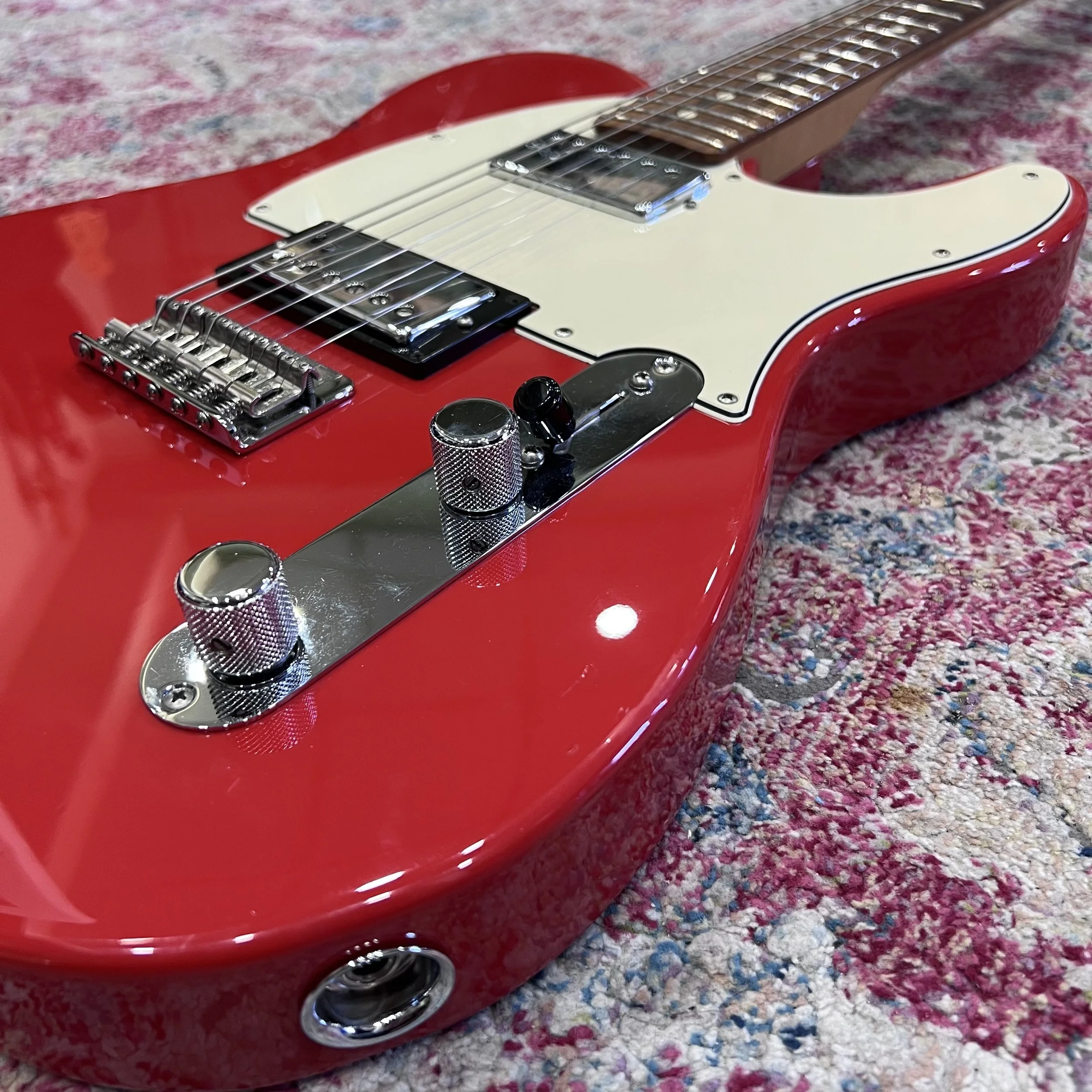 FenderTelecasterHHFiestaRed_03.jpeg